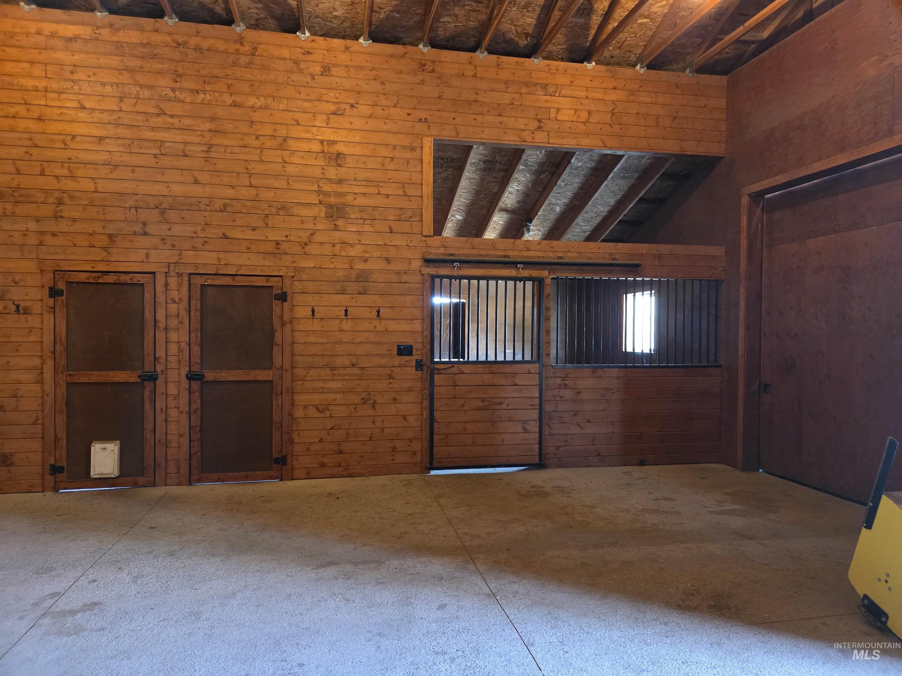 1085 Wallen Road, Moscow, Idaho 83843, 3 Bedrooms, 3 Bathrooms, Residential For Sale, Price $899,000, 98991526