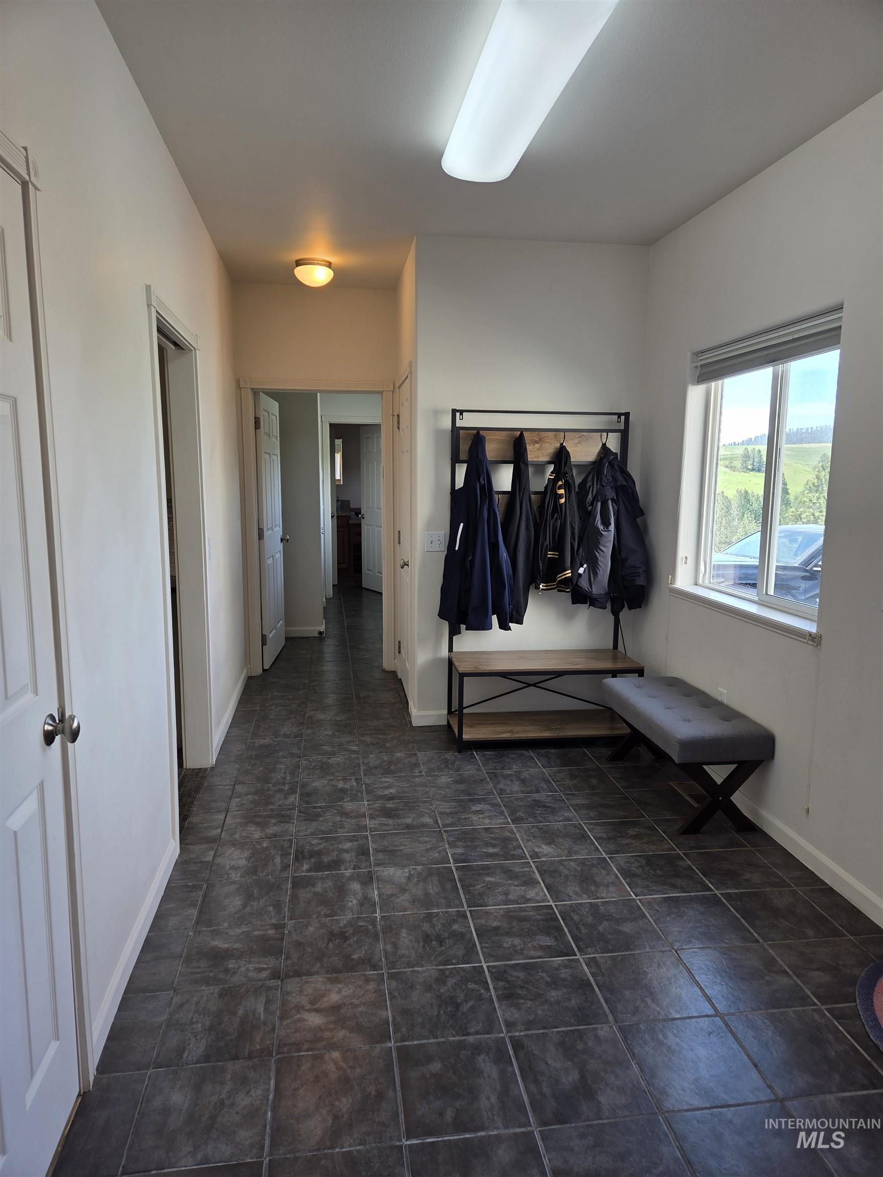 1085 Wallen Road, Moscow, Idaho 83843, 3 Bedrooms, 3 Bathrooms, Residential For Sale, Price $899,000, 98991526