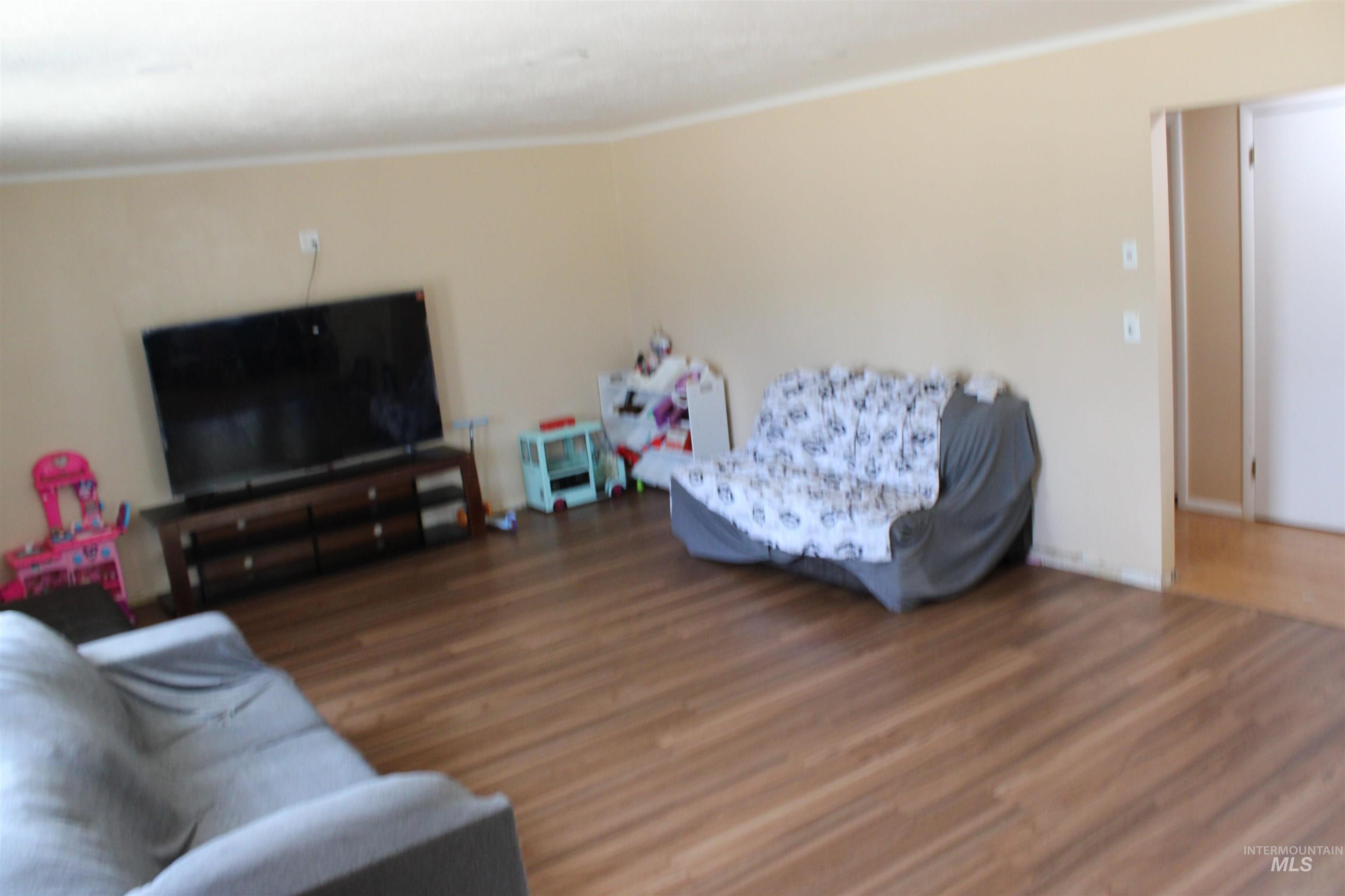 1112 Smith Ave, Nampa, Idaho 83651, 2 Bedrooms, 2 Bathrooms, Residential For Sale, Price $575,000, 98991527