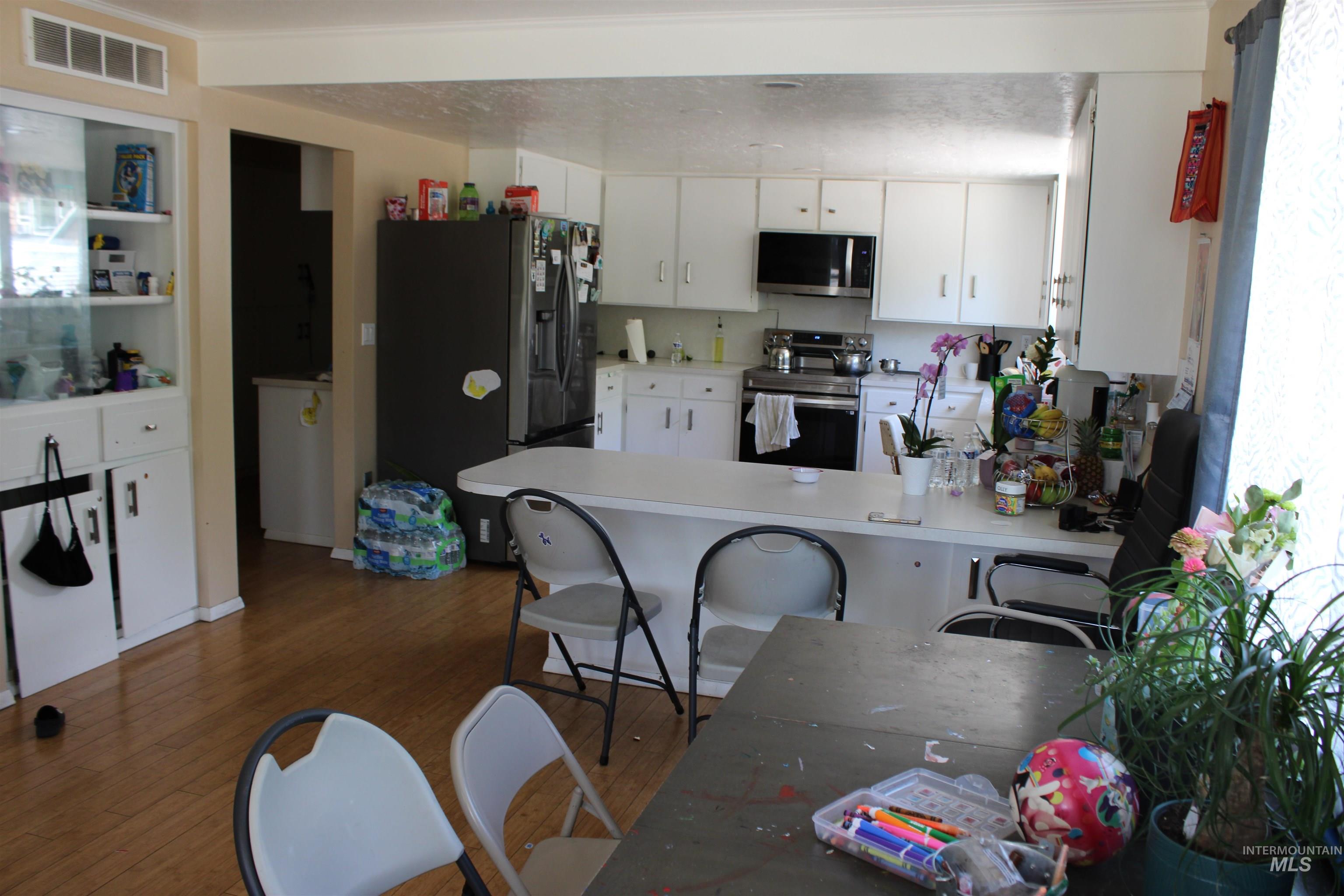 1112 Smith Ave, Nampa, Idaho 83651, 2 Bedrooms, 2 Bathrooms, Residential For Sale, Price $575,000, 98991527