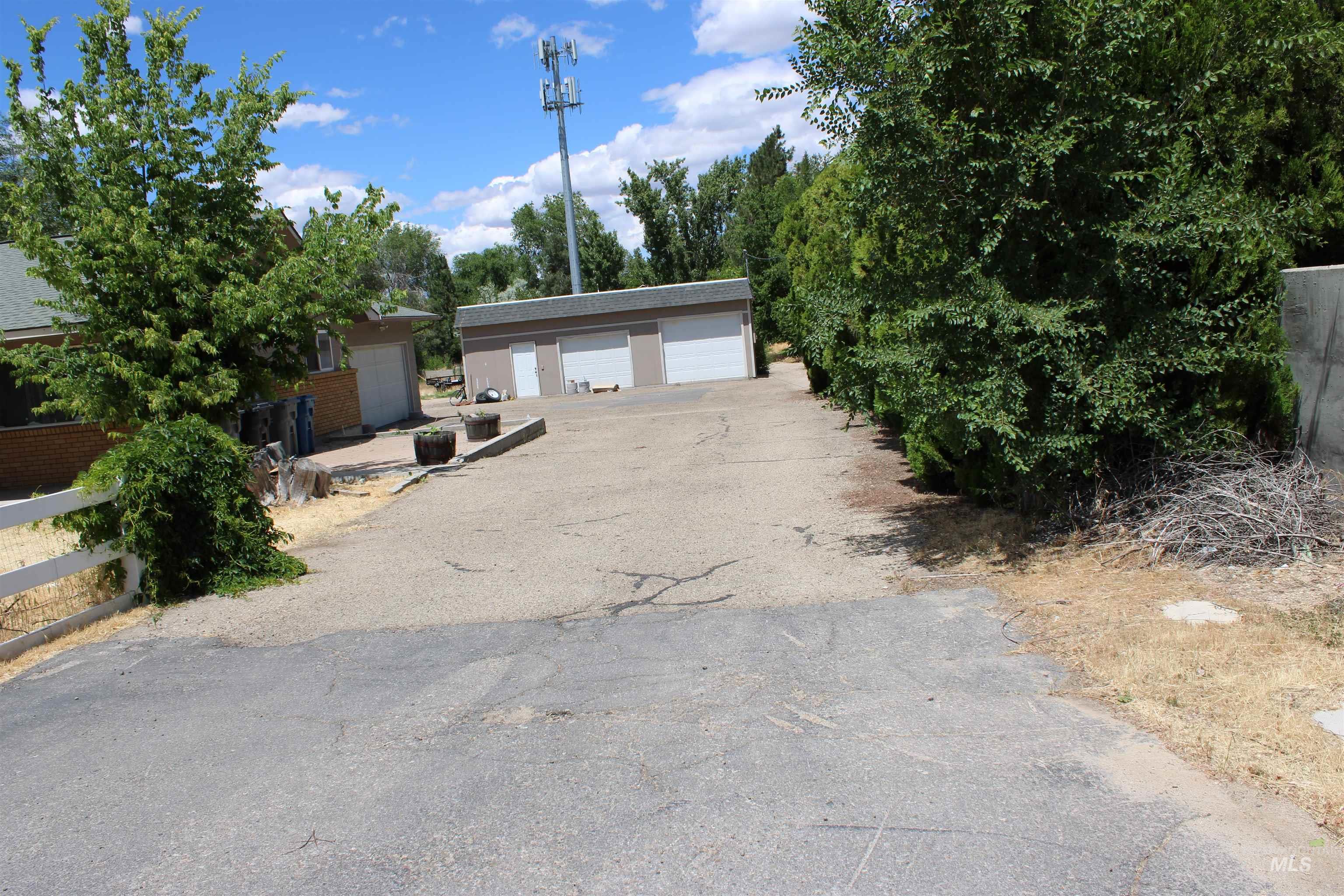 1112 Smith Ave, Nampa, Idaho 83651, 2 Bedrooms, 2 Bathrooms, Residential For Sale, Price $575,000, 98991527