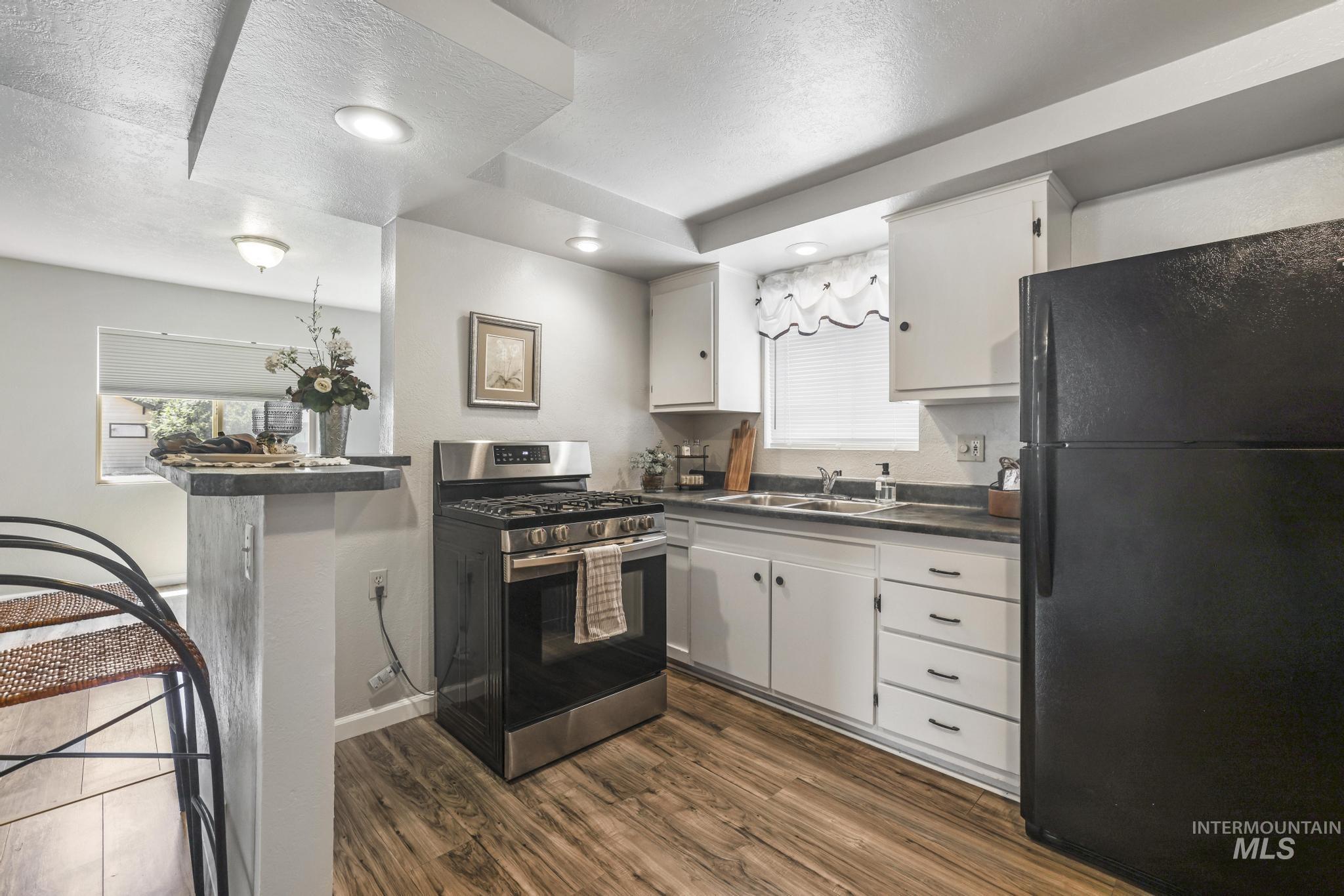 630 3rd Ave West, Twin Falls, Idaho 83301, 2 Bedrooms, 1 Bathroom, Residential For Sale, Price $266,500, 98991528