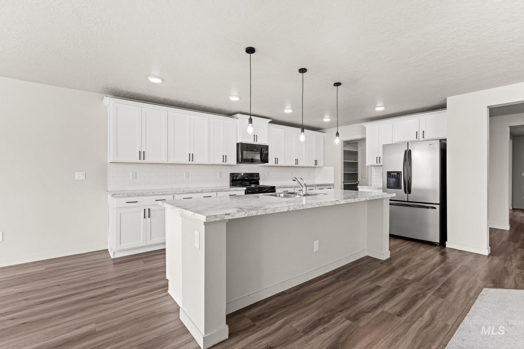 4065 E Eagle Ridge drive, Nampa, Idaho 83686, 5 Bedrooms, 2.5 Bathrooms, Residential For Sale, Price $575,000, 98991529