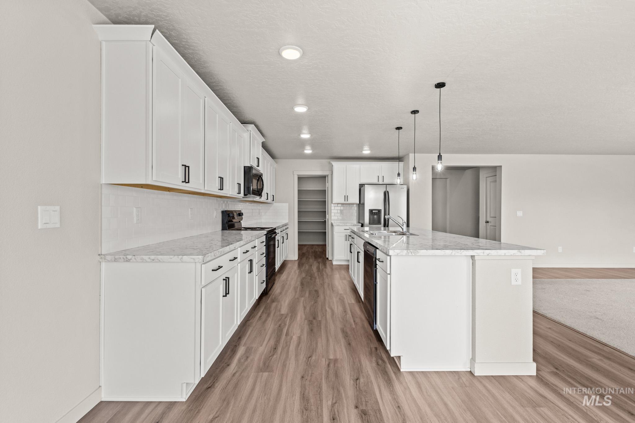 4065 E Eagle Ridge drive, Nampa, Idaho 83686, 5 Bedrooms, 2.5 Bathrooms, Residential For Sale, Price $575,000, 98991529