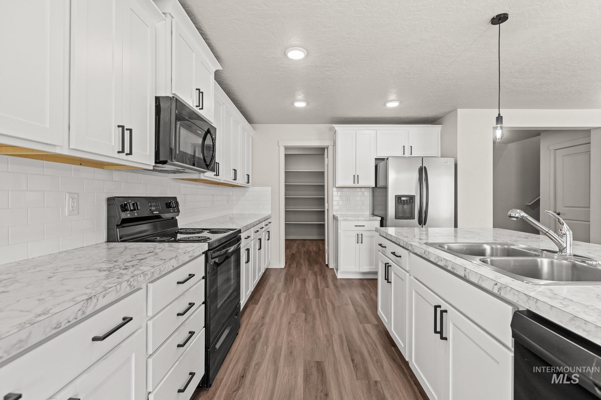 4065 E Eagle Ridge drive, Nampa, Idaho 83686, 5 Bedrooms, 2.5 Bathrooms, Residential For Sale, Price $575,000, 98991529