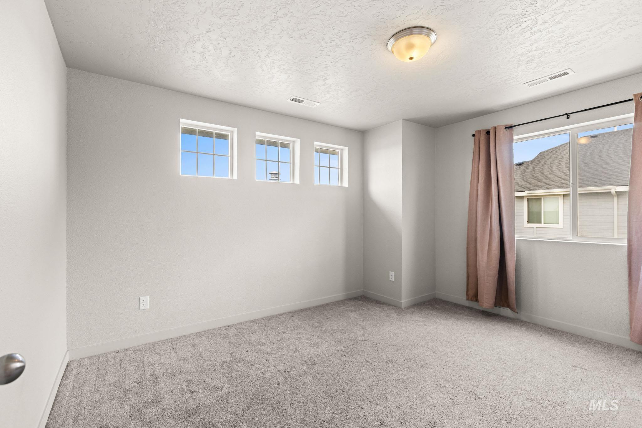 4065 E Eagle Ridge drive, Nampa, Idaho 83686, 5 Bedrooms, 2.5 Bathrooms, Residential For Sale, Price $575,000, 98991529