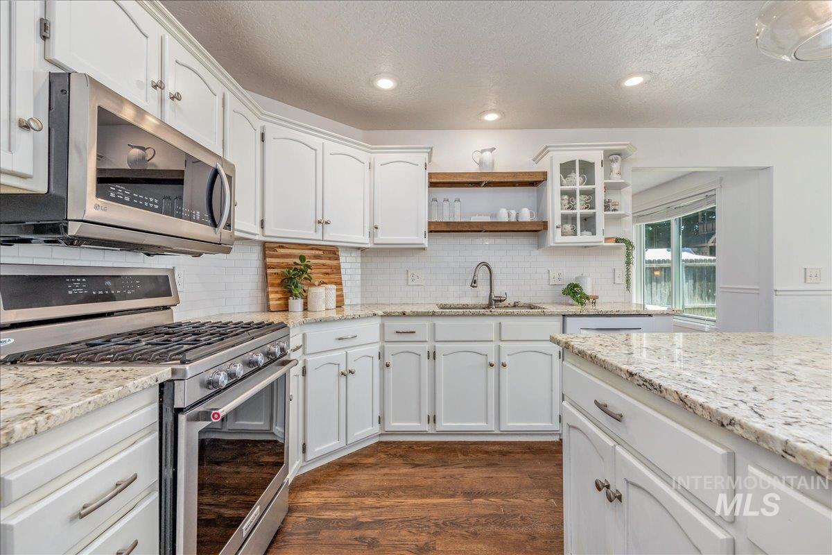 855 W Blue Downs, Meridian, Idaho 83642, 5 Bedrooms, 3.5 Bathrooms, Residential For Sale, Price $630,000, 98991530