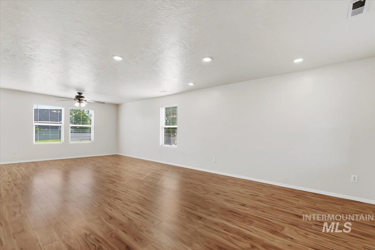 12310 W Hidden Point Dr, Star, Idaho 83669, 4 Bedrooms, 2.5 Bathrooms, Residential For Sale, Price $650,000, 98991532