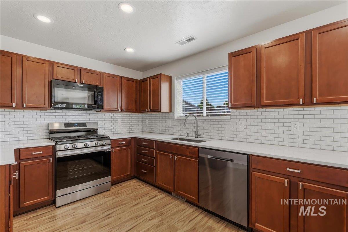 12310 W Hidden Point Dr, Star, Idaho 83669, 4 Bedrooms, 2.5 Bathrooms, Residential For Sale, Price $650,000, 98991532