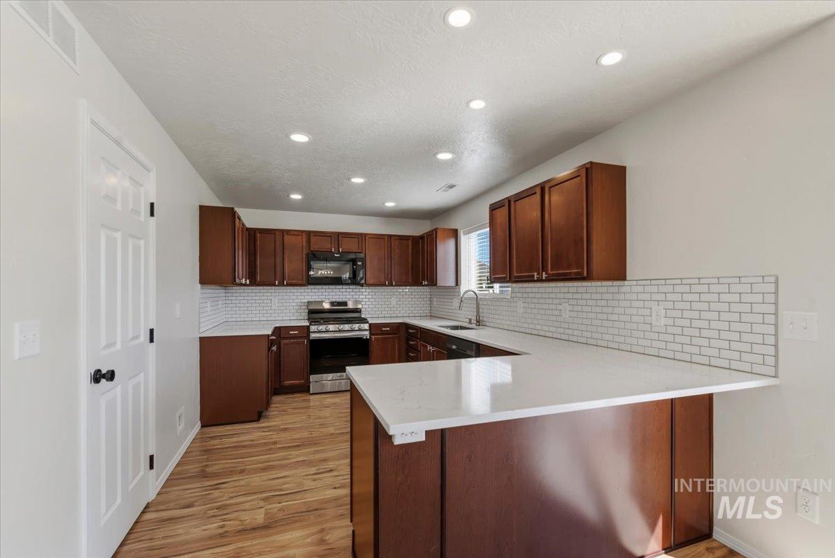 12310 W Hidden Point Dr, Star, Idaho 83669, 4 Bedrooms, 2.5 Bathrooms, Residential For Sale, Price $650,000, 98991532