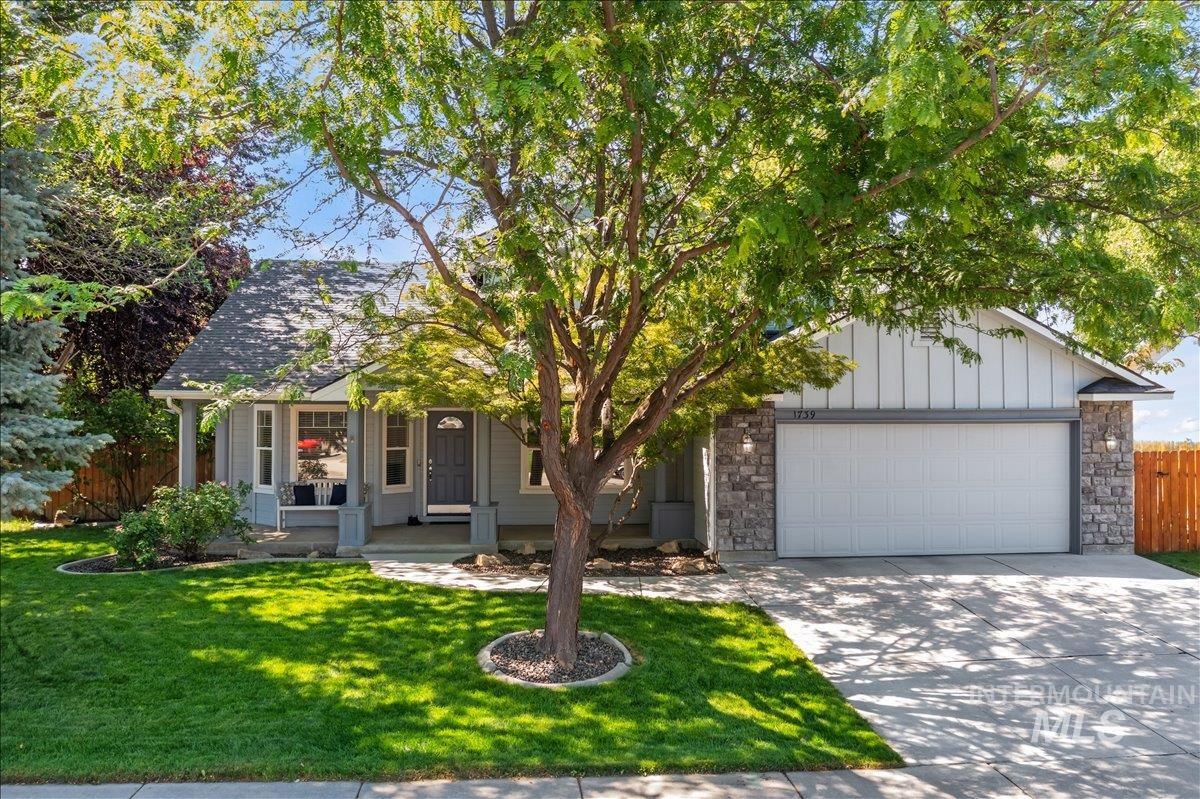 1739 W Tumble Creek, Meridian, Idaho 83646, 4 Bedrooms, 2.5 Bathrooms, Residential For Sale, Price $525,000, 98991533