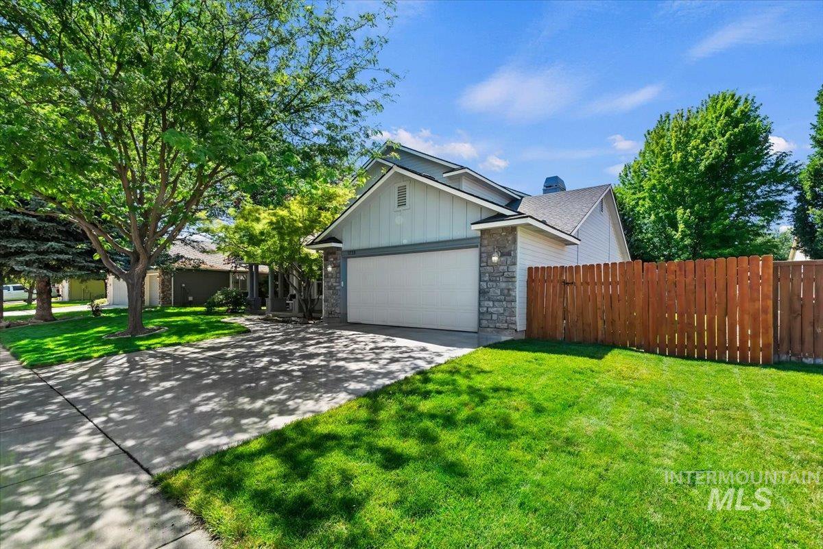 1739 W Tumble Creek, Meridian, Idaho 83646, 4 Bedrooms, 2.5 Bathrooms, Residential For Sale, Price $525,000, 98991533
