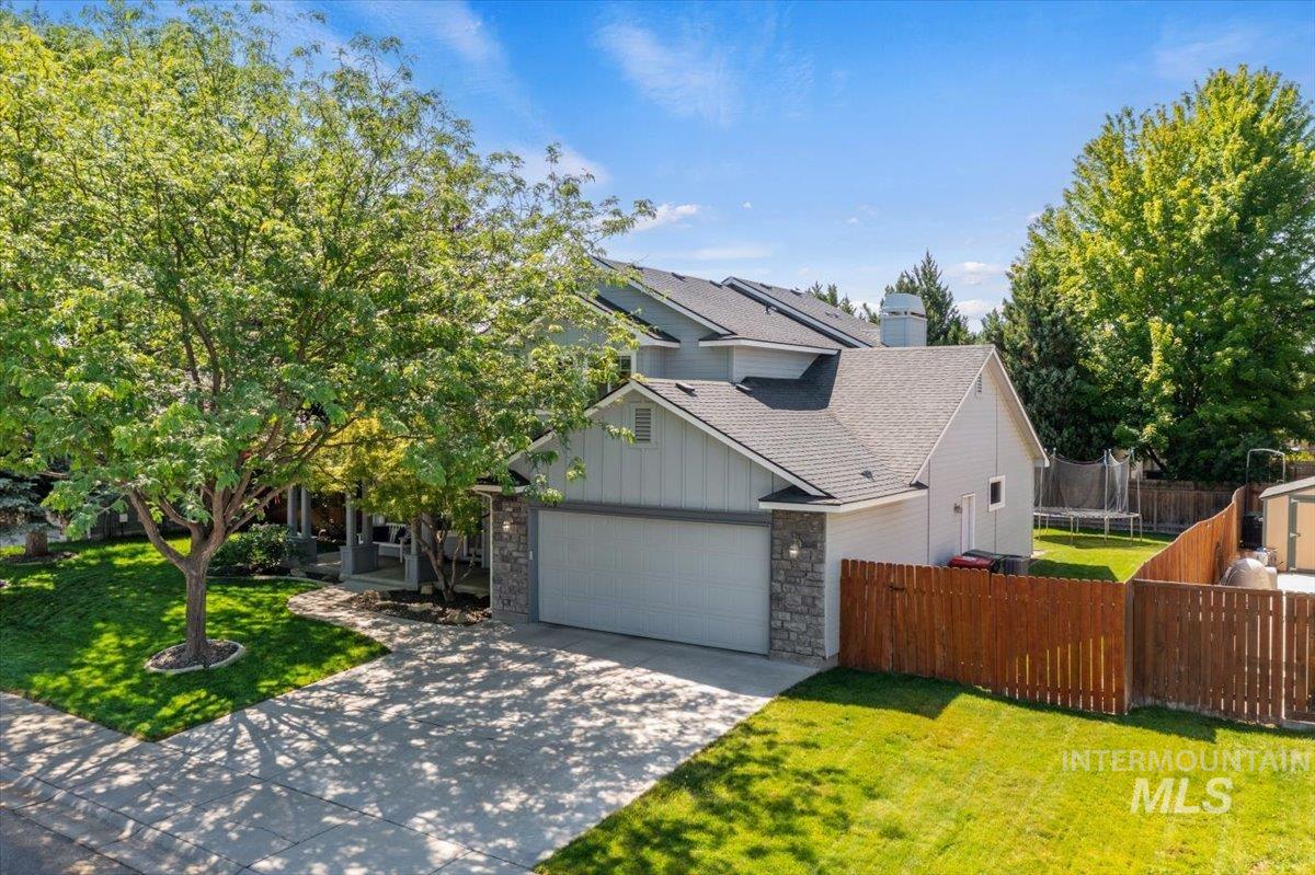 1739 W Tumble Creek, Meridian, Idaho 83646, 4 Bedrooms, 2.5 Bathrooms, Residential For Sale, Price $525,000, 98991533