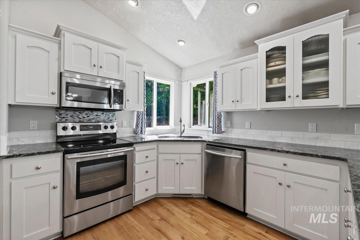 1739 W Tumble Creek, Meridian, Idaho 83646, 4 Bedrooms, 2.5 Bathrooms, Residential For Sale, Price $525,000, 98991533