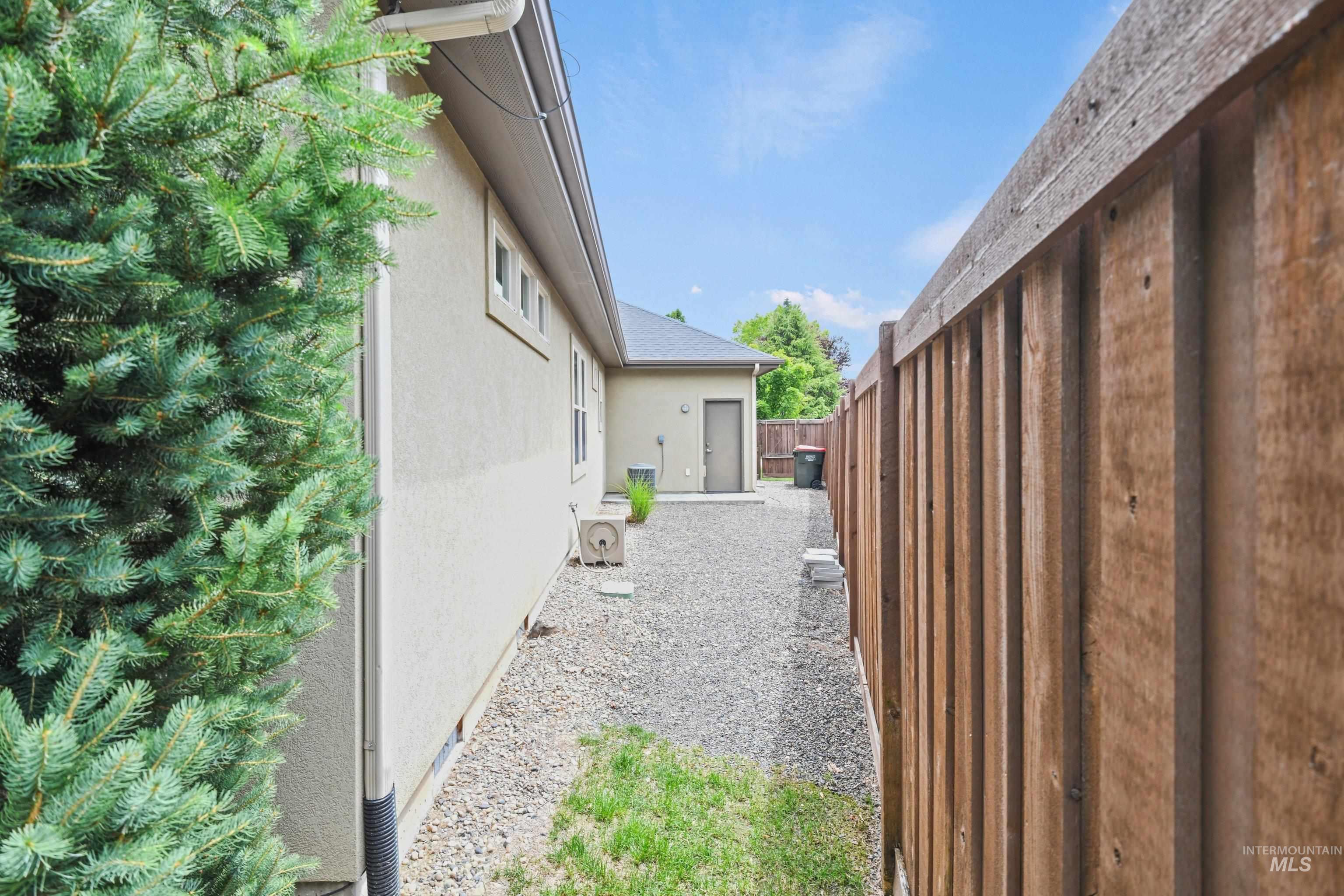 5267 N Mitchum Ave, Meridian, Idaho 83646, 3 Bedrooms, 2 Bathrooms, Residential For Sale, Price $619,900, 98991534