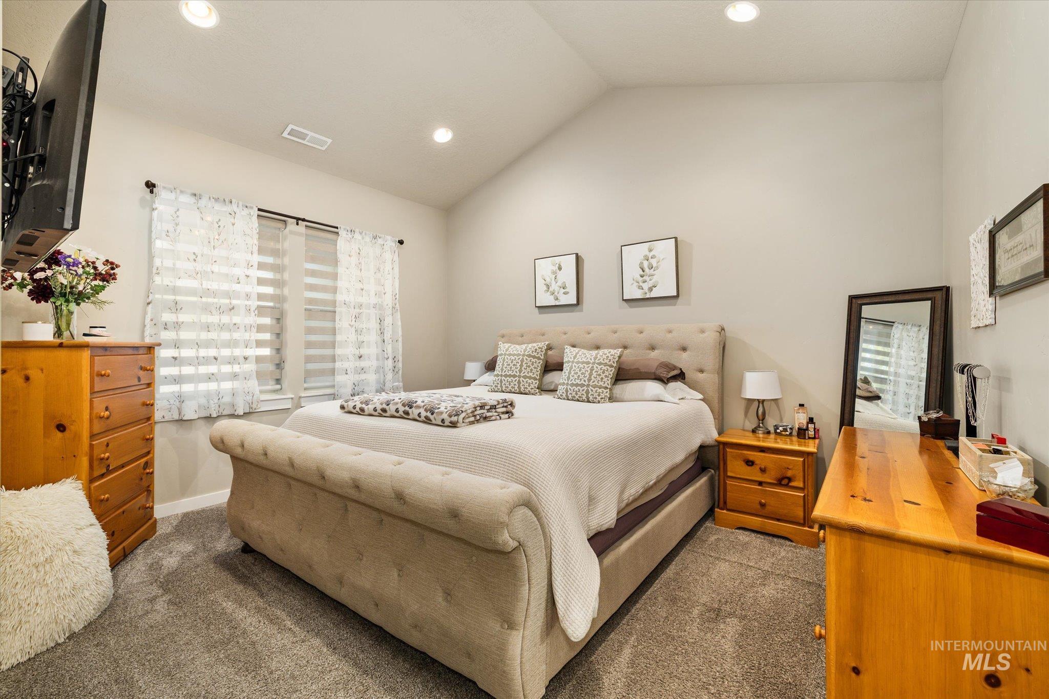 2020 S Gedalio Ln., Meridian, Idaho 83642, 2 Bedrooms, 2 Bathrooms, Residential For Sale, Price $489,900, 98991536