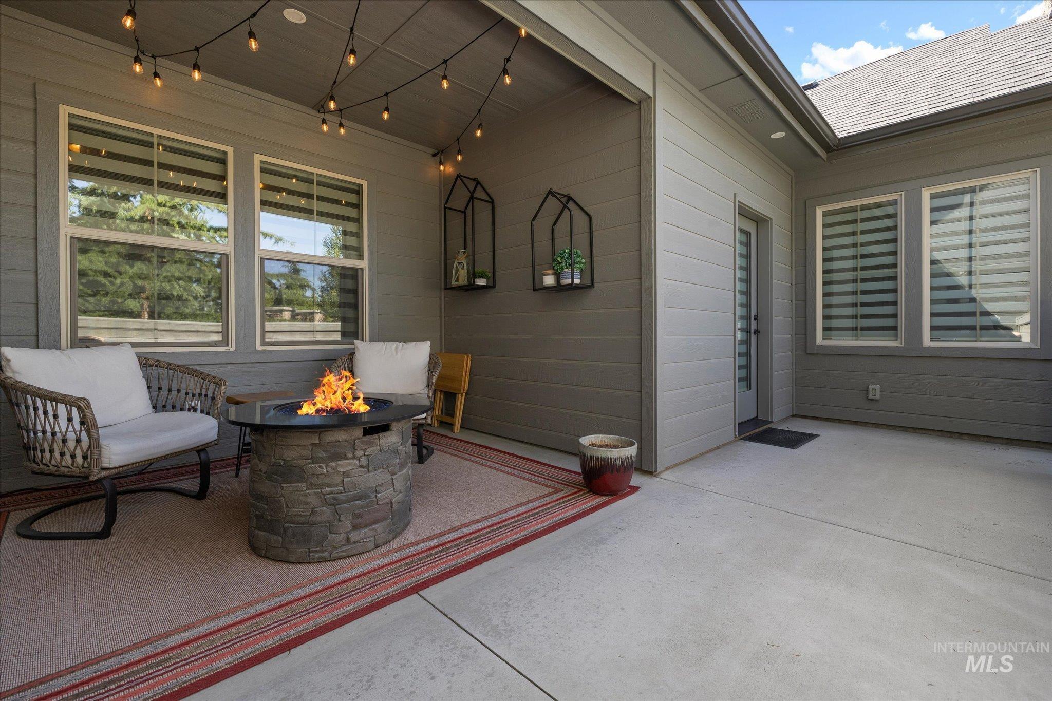 2020 S Gedalio Ln., Meridian, Idaho 83642, 2 Bedrooms, 2 Bathrooms, Residential For Sale, Price $489,900, 98991536