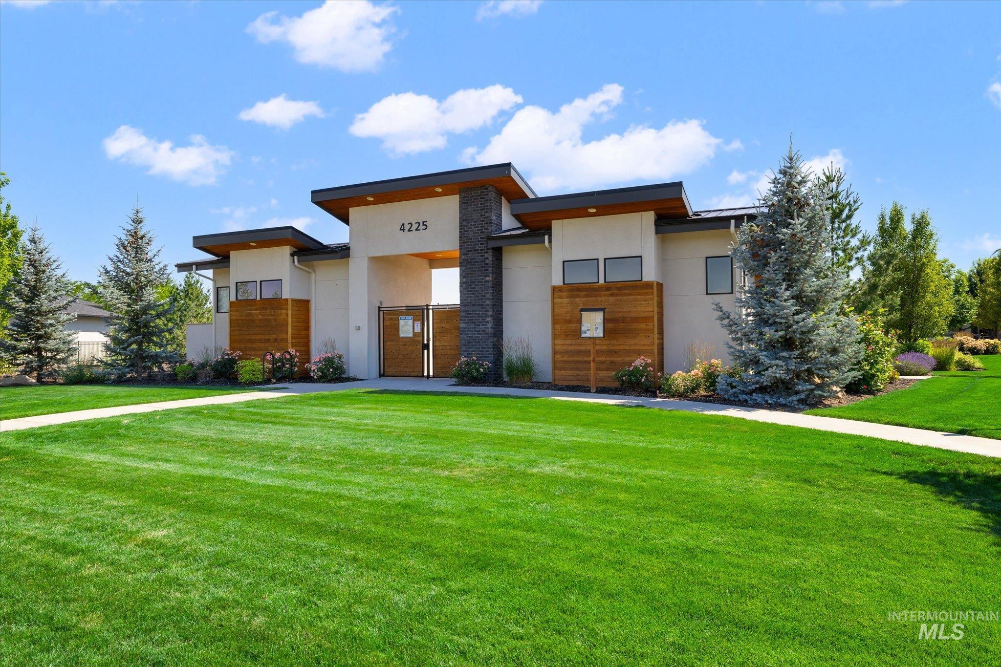 2020 S Gedalio Ln., Meridian, Idaho 83642, 2 Bedrooms, 2 Bathrooms, Residential For Sale, Price $489,900, 98991536