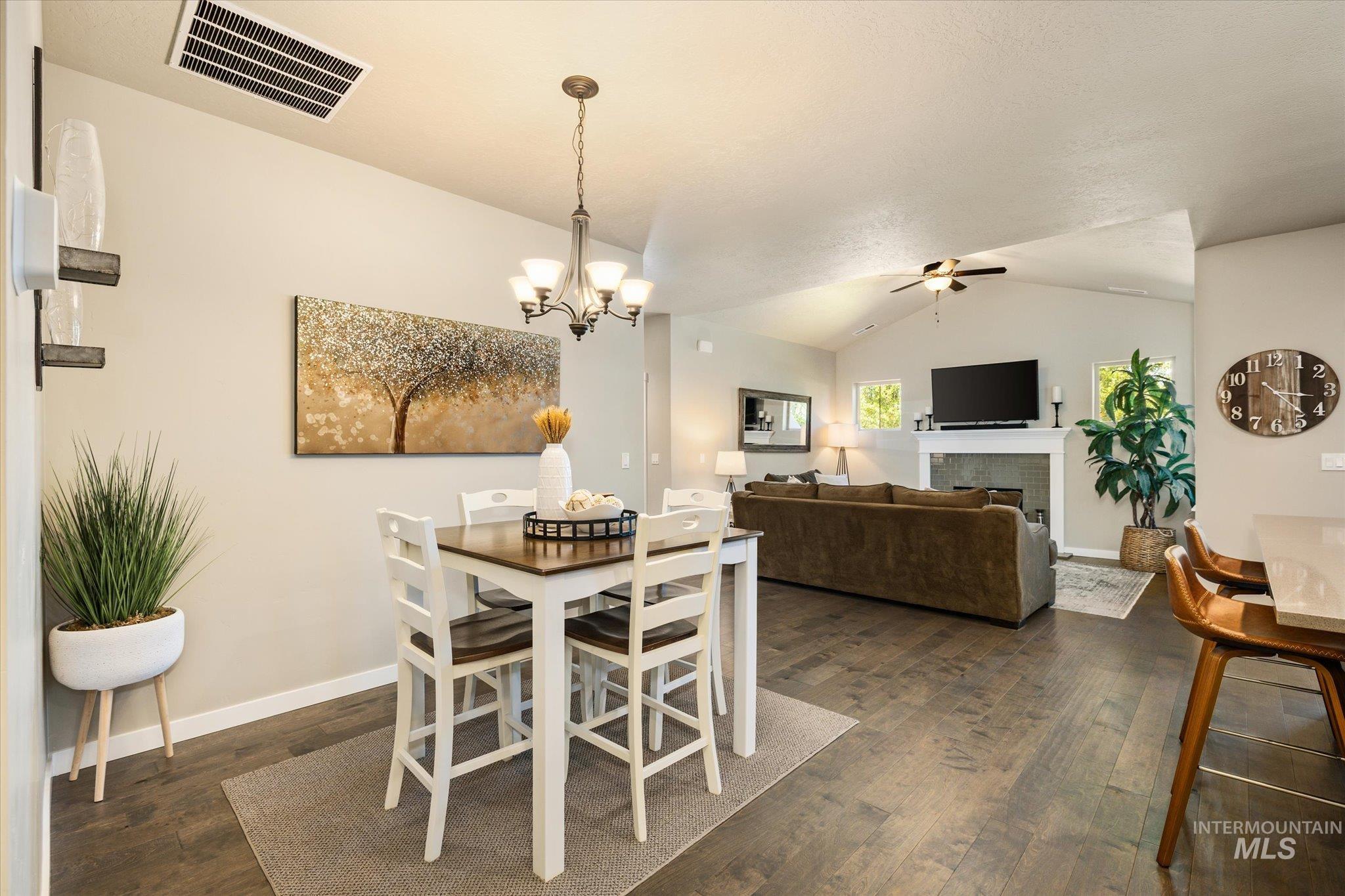 2020 S Gedalio Ln., Meridian, Idaho 83642, 2 Bedrooms, 2 Bathrooms, Residential For Sale, Price $489,900, 98991536