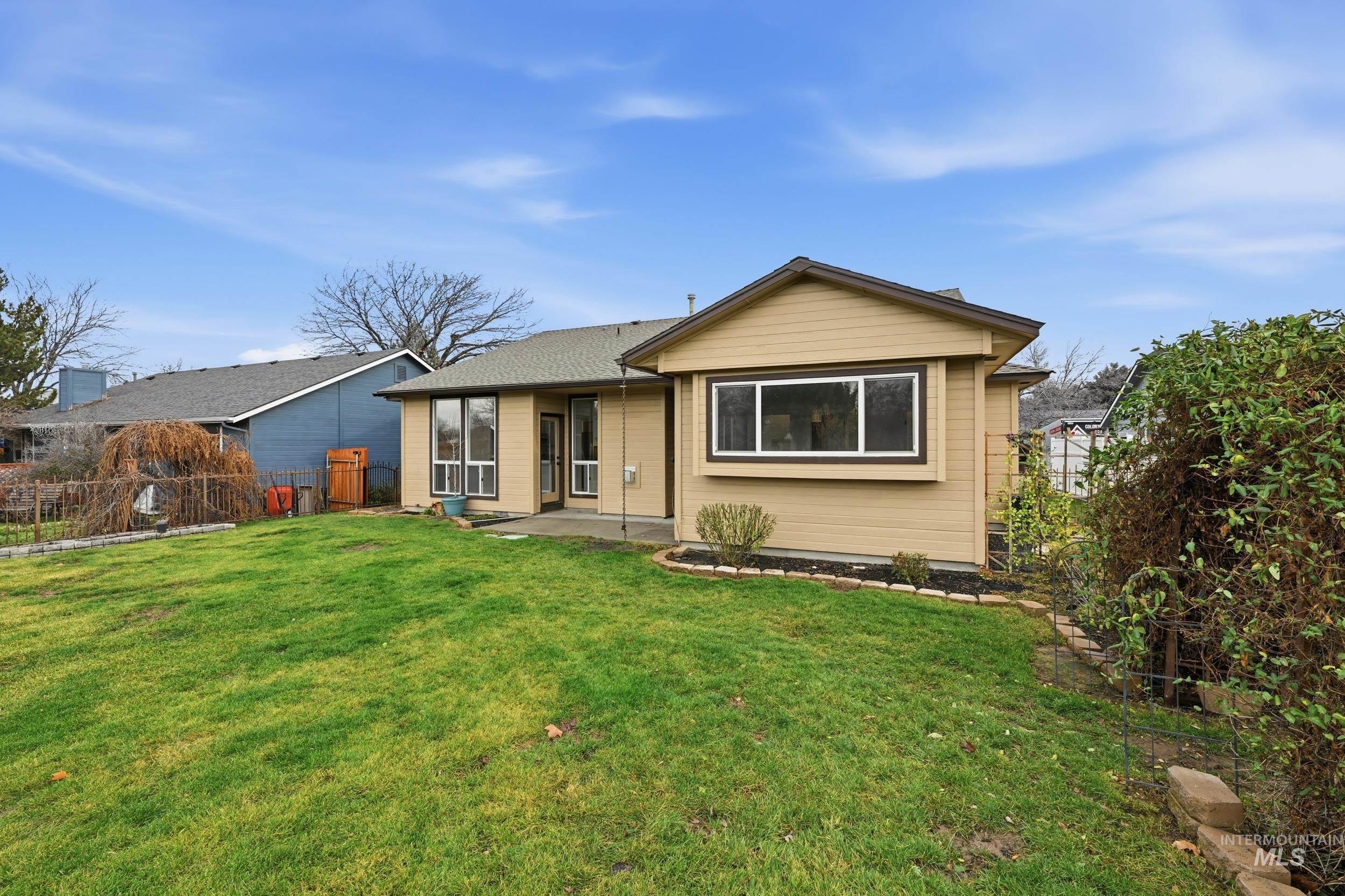 1889 Pilgrim ave, Boise, Idaho 83704, 3 Bedrooms, 2 Bathrooms, Residential Income For Sale, Price $475,000,MLS 98991539