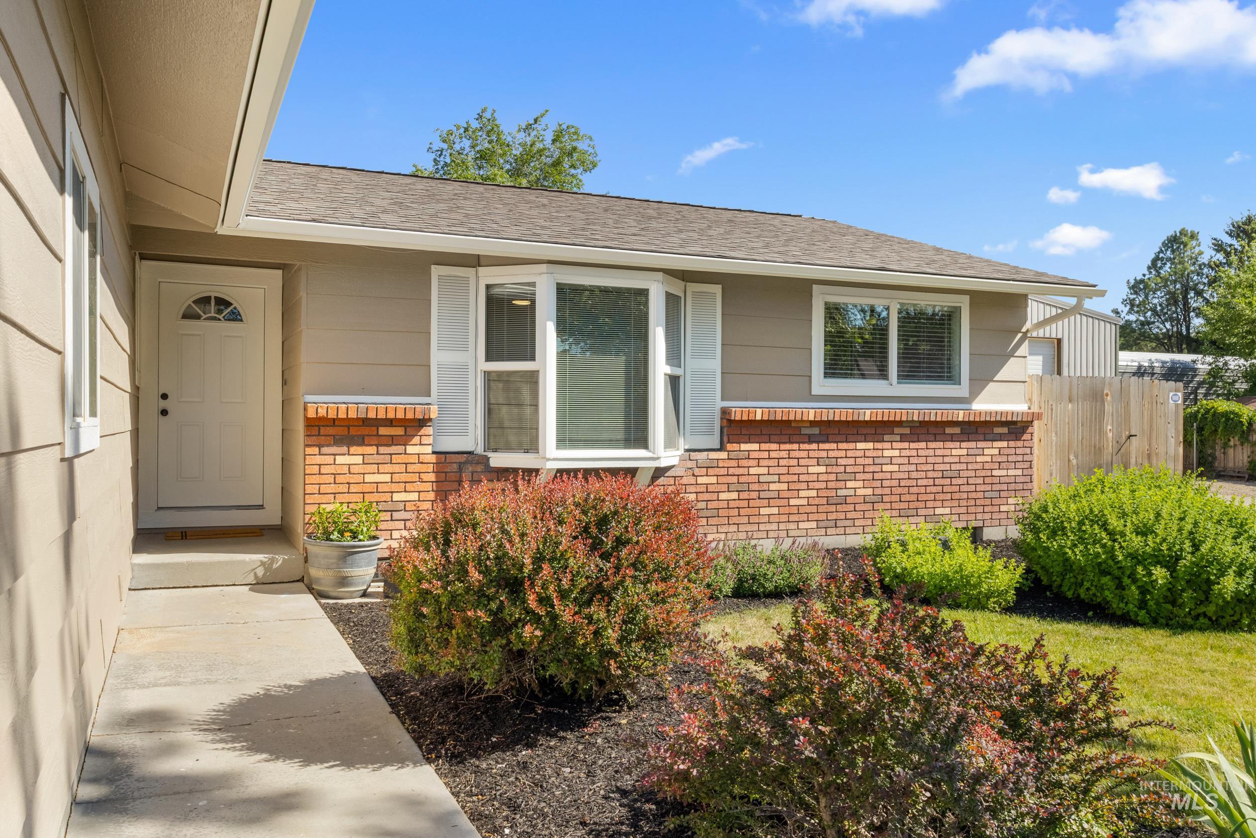 9281 W Wenatchee Ct., Boise, Idaho 83709, 3 Bedrooms, 2 Bathrooms, Residential For Sale, Price $684,900, 98991540
