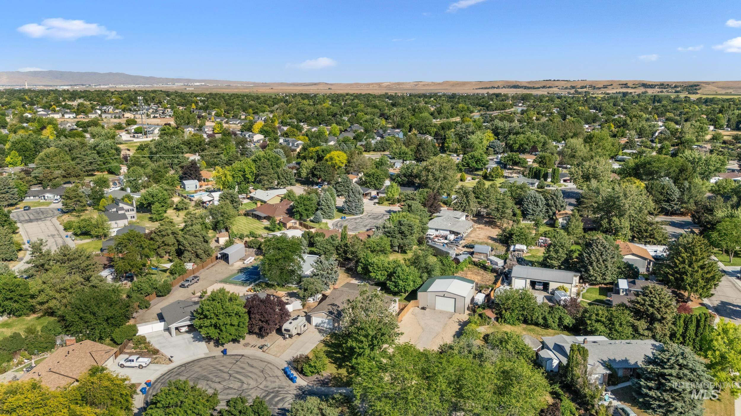 9281 W Wenatchee Ct., Boise, Idaho 83709, 3 Bedrooms, 2 Bathrooms, Residential For Sale, Price $684,900, 98991540