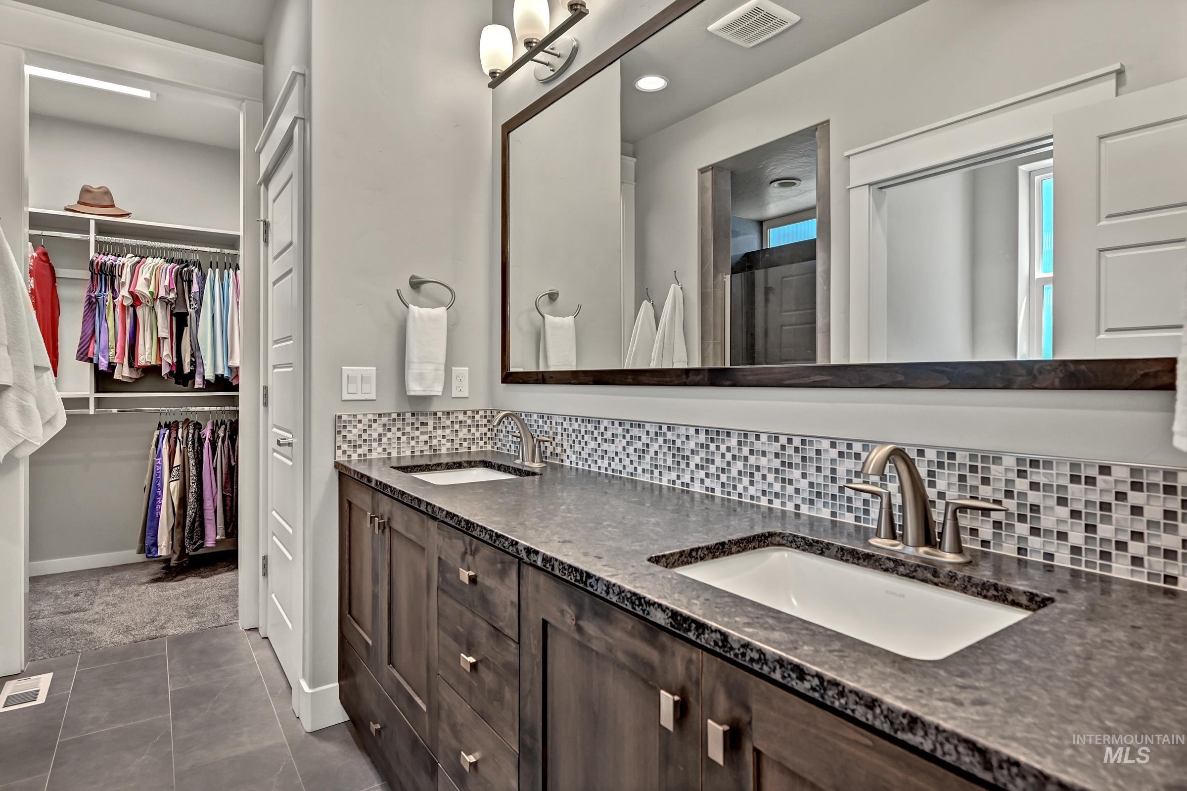 6271 N San Vito Lane, Meridian, Idaho 83646, 3 Bedrooms, 2 Bathrooms, Residential For Sale, Price $549,900, 98991541