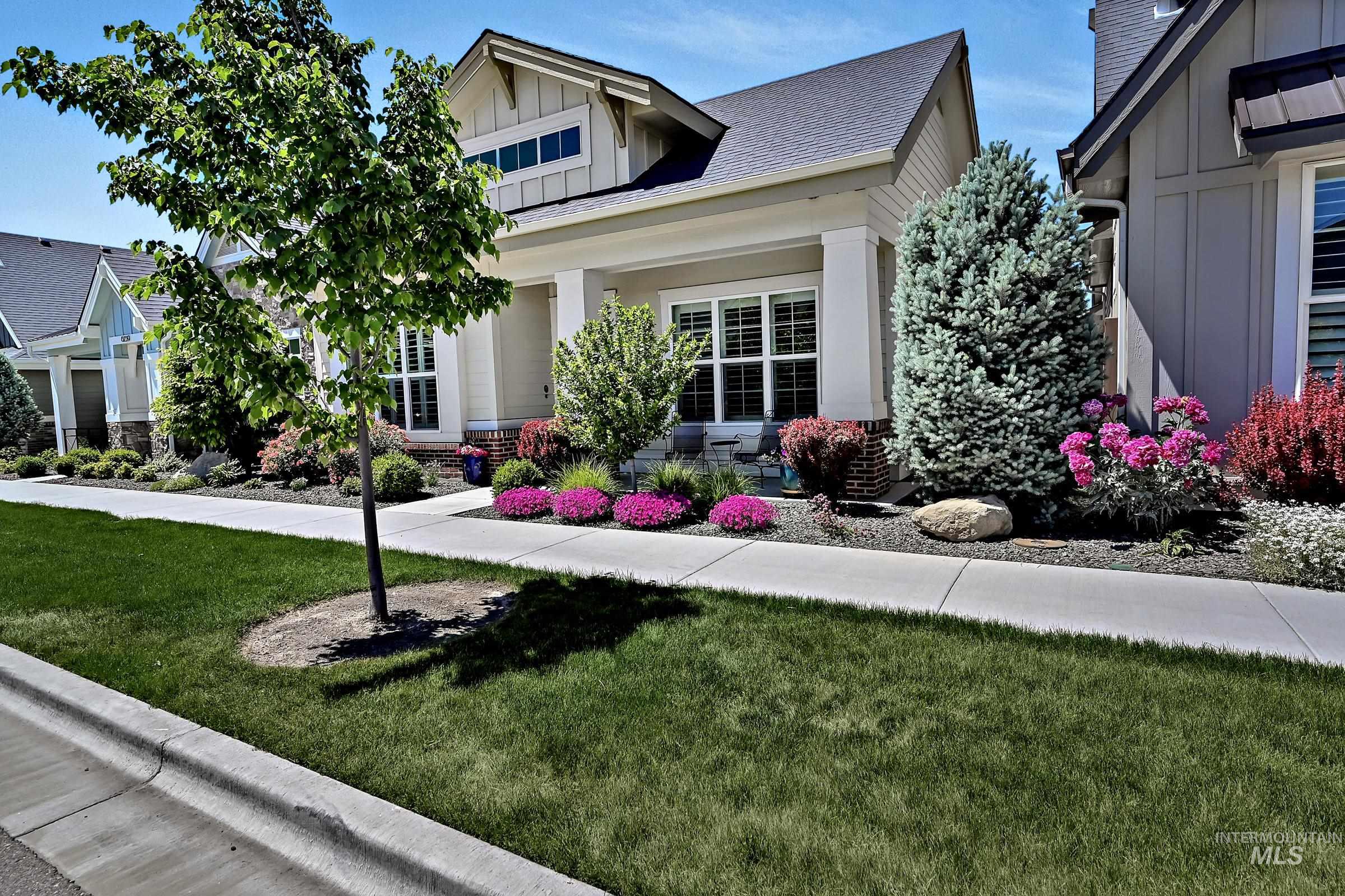6271 N San Vito Lane, Meridian, Idaho 83646, 3 Bedrooms, 2 Bathrooms, Residential For Sale, Price $549,900, 98991541