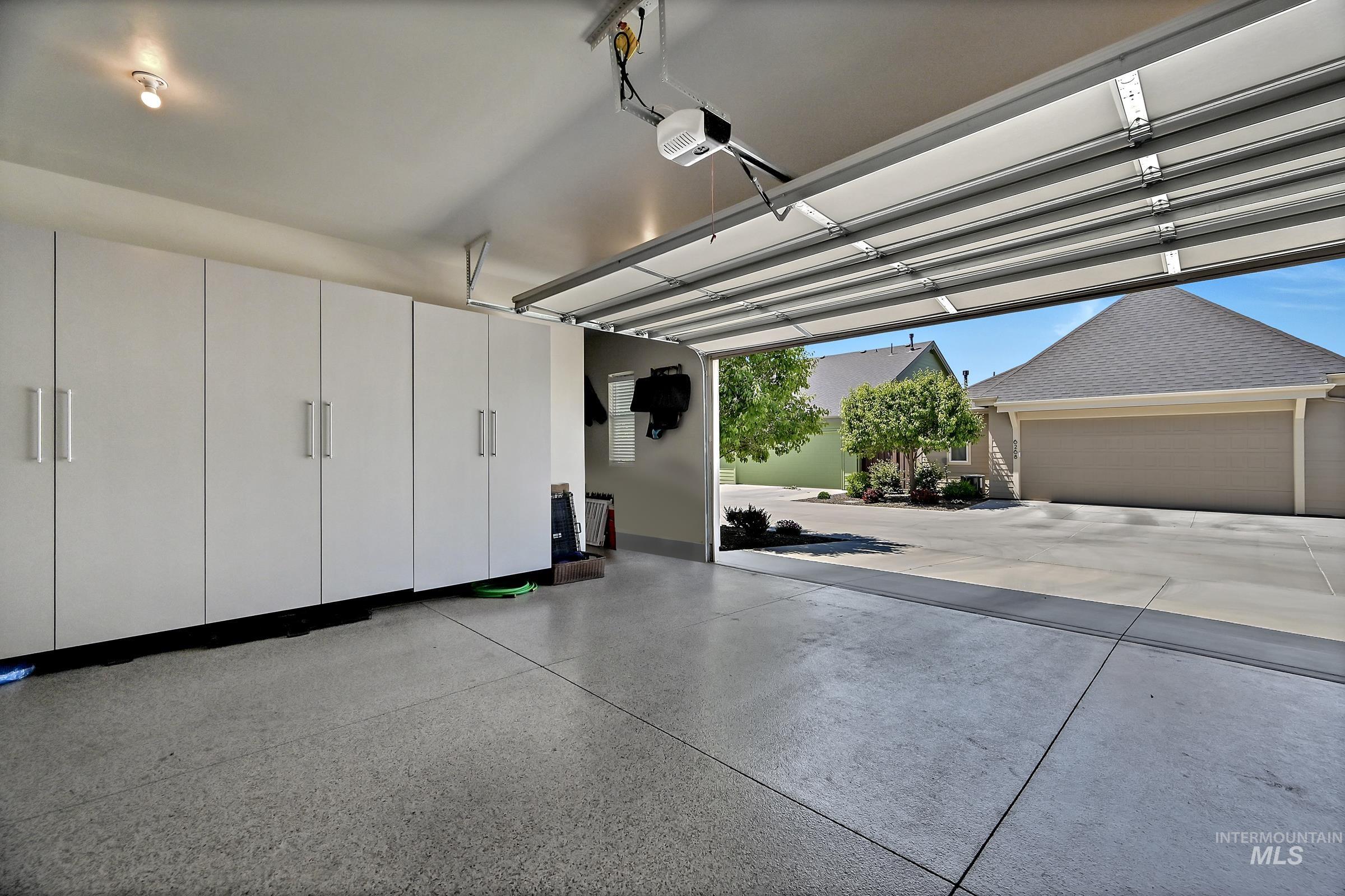 6271 N San Vito Lane, Meridian, Idaho 83646, 3 Bedrooms, 2 Bathrooms, Residential For Sale, Price $549,900, 98991541