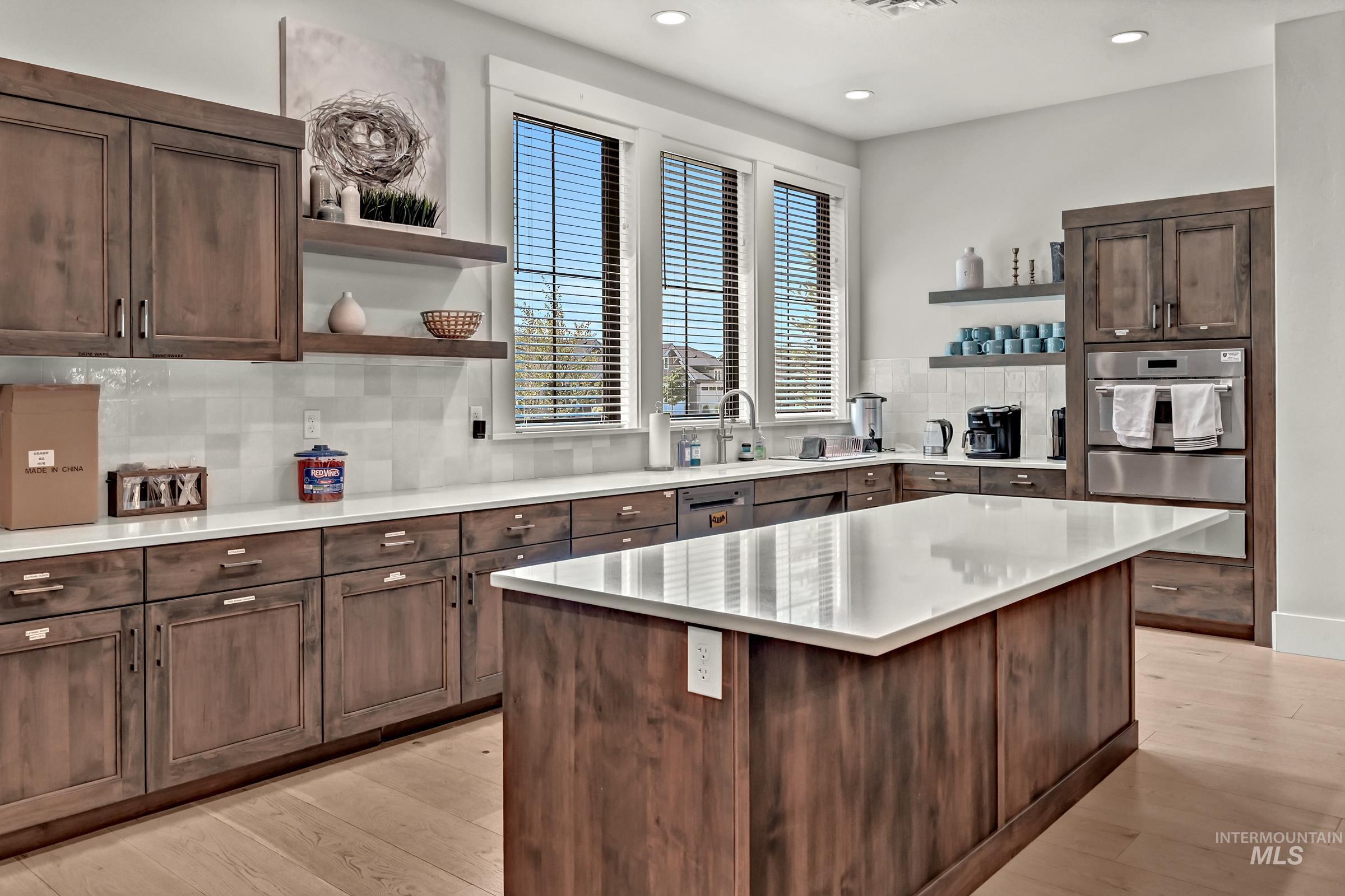 6271 N San Vito Lane, Meridian, Idaho 83646, 3 Bedrooms, 2 Bathrooms, Residential For Sale, Price $549,900, 98991541