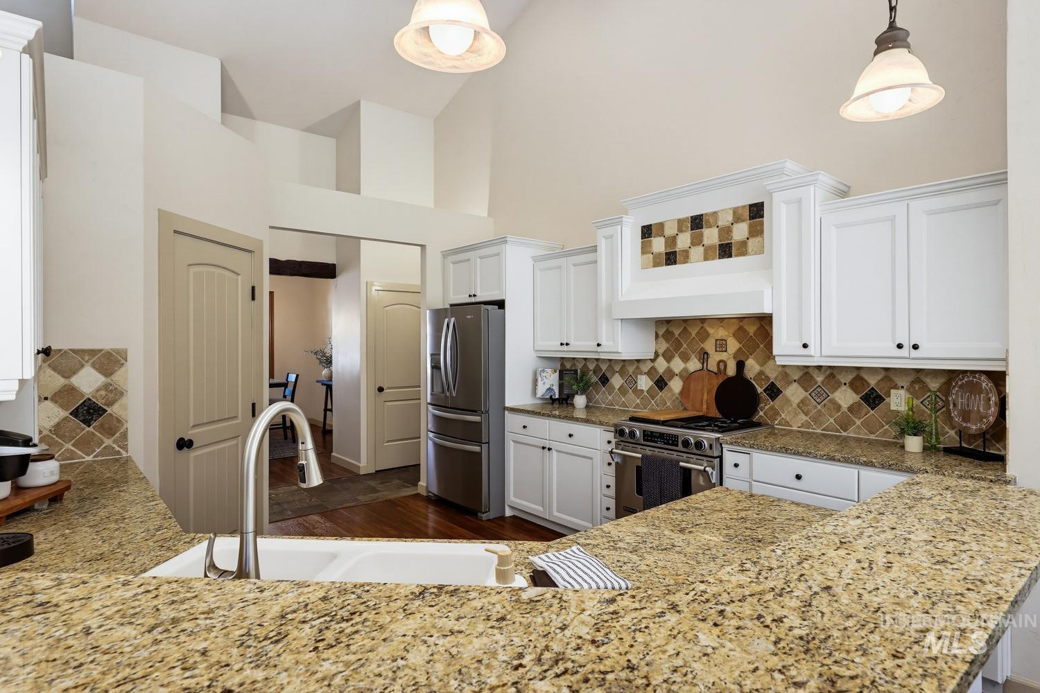 1164 S Island Glenn Way, Eagle, Idaho 83616, 4 Bedrooms, 3.5 Bathrooms, Residential For Sale, Price $999,999, 98991542