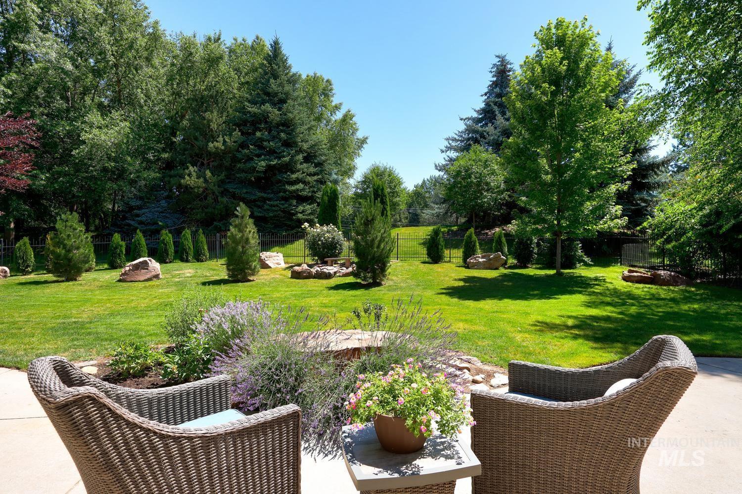 1164 S Island Glenn Way, Eagle, Idaho 83616, 4 Bedrooms, 3.5 Bathrooms, Residential For Sale, Price $999,999, 98991542