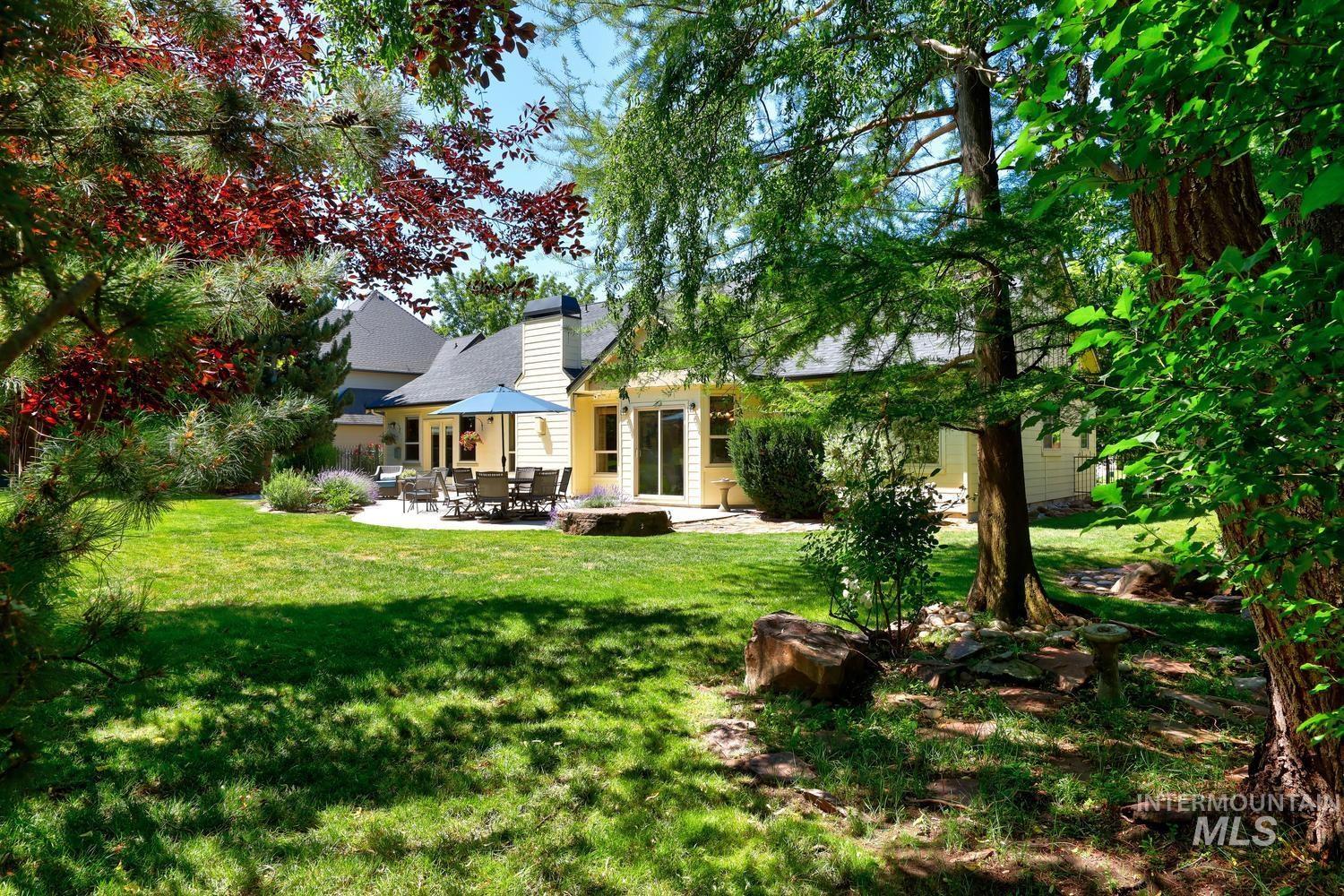 1164 S Island Glenn Way, Eagle, Idaho 83616, 4 Bedrooms, 3.5 Bathrooms, Residential For Sale, Price $999,999, 98991542