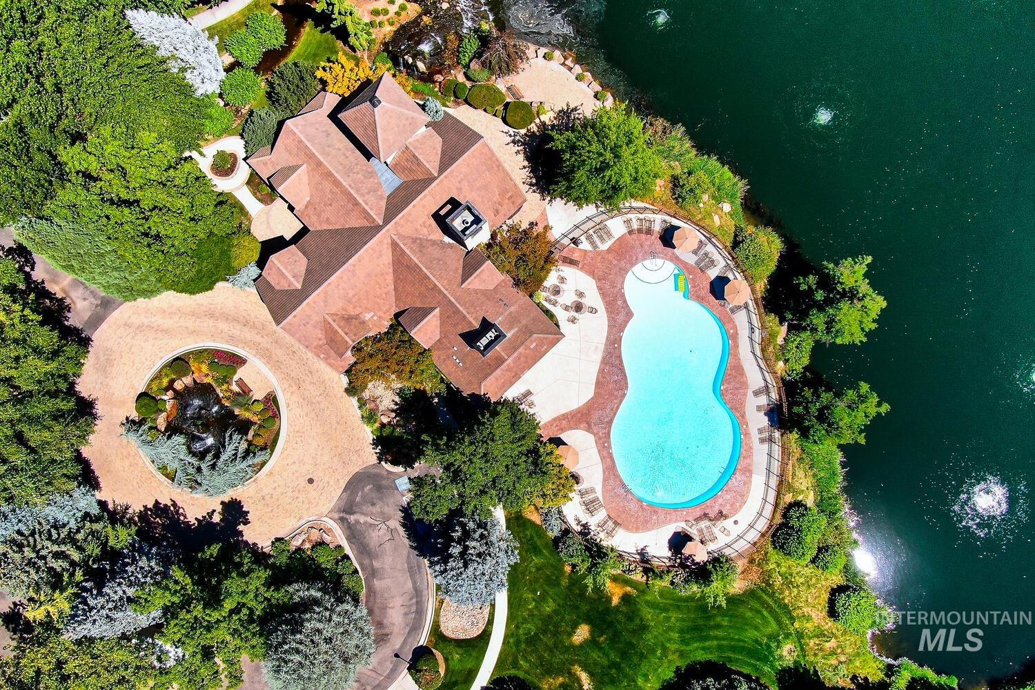 1164 S Island Glenn Way, Eagle, Idaho 83616, 4 Bedrooms, 3.5 Bathrooms, Residential For Sale, Price $999,999, 98991542
