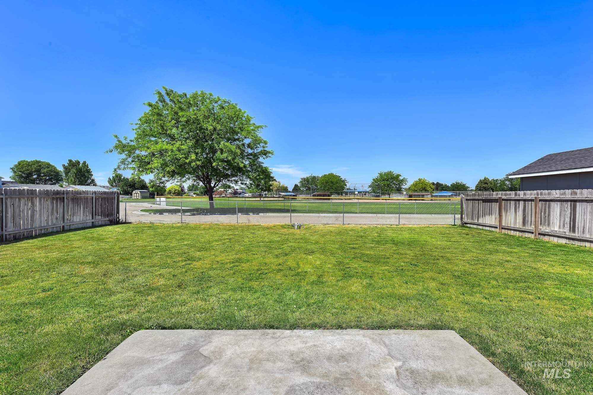 719 Trailside Dr, Caldwell, Idaho 83607-1503, 3 Bedrooms, 2 Bathrooms, Residential For Sale, Price $338,950,MLS 98991543
