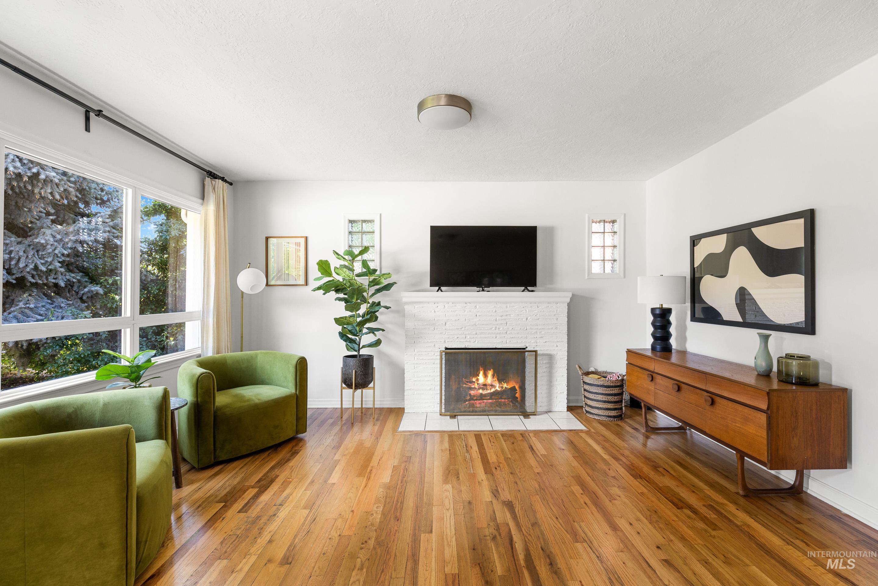 1721 N Beach St, Boise, Idaho 83706, 3 Bedrooms, 1 Bathroom, Residential For Sale, Price $479,000,MLS 98991546