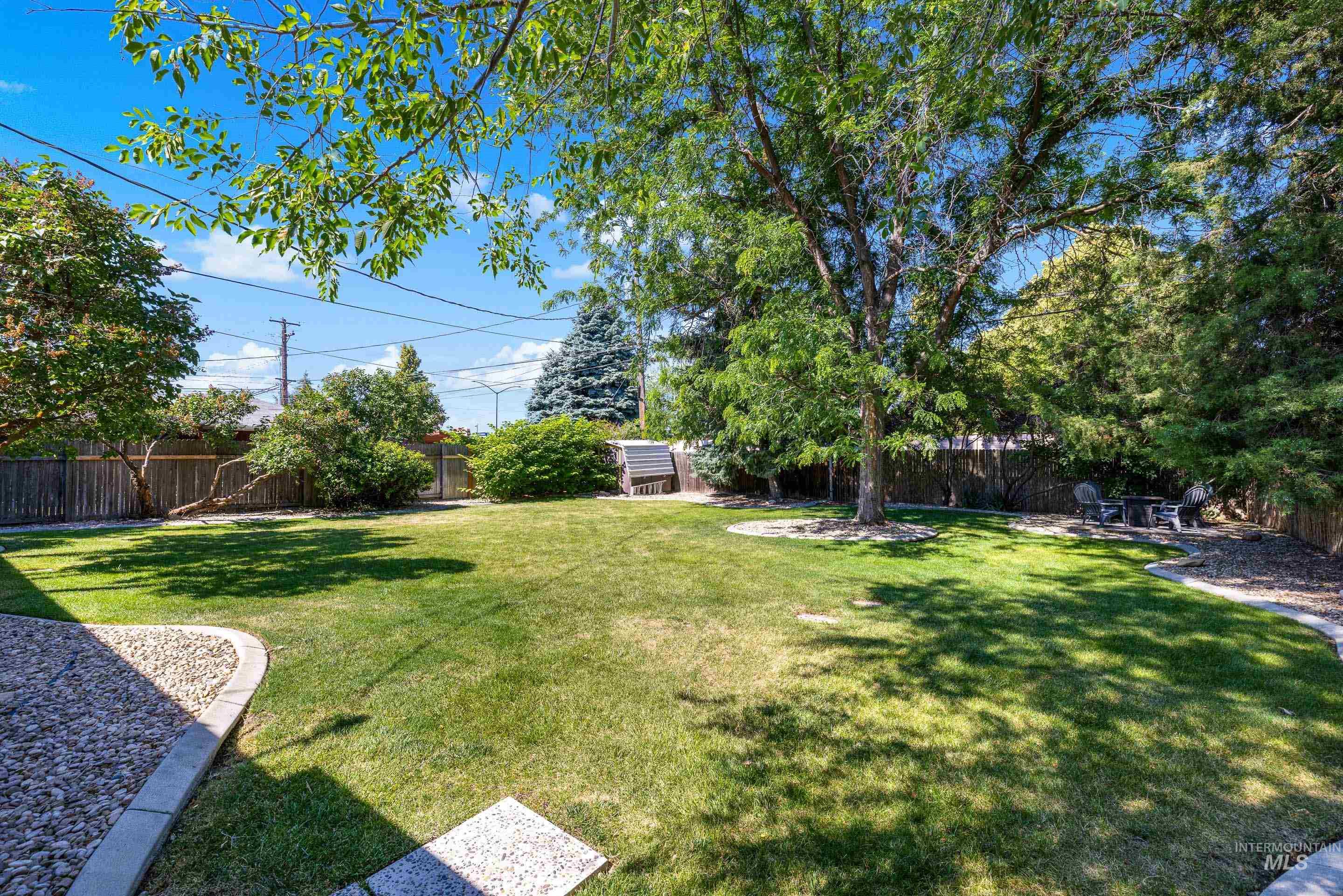 1721 N Beach St, Boise, Idaho 83706, 3 Bedrooms, 1 Bathroom, Residential For Sale, Price $479,000,MLS 98991546