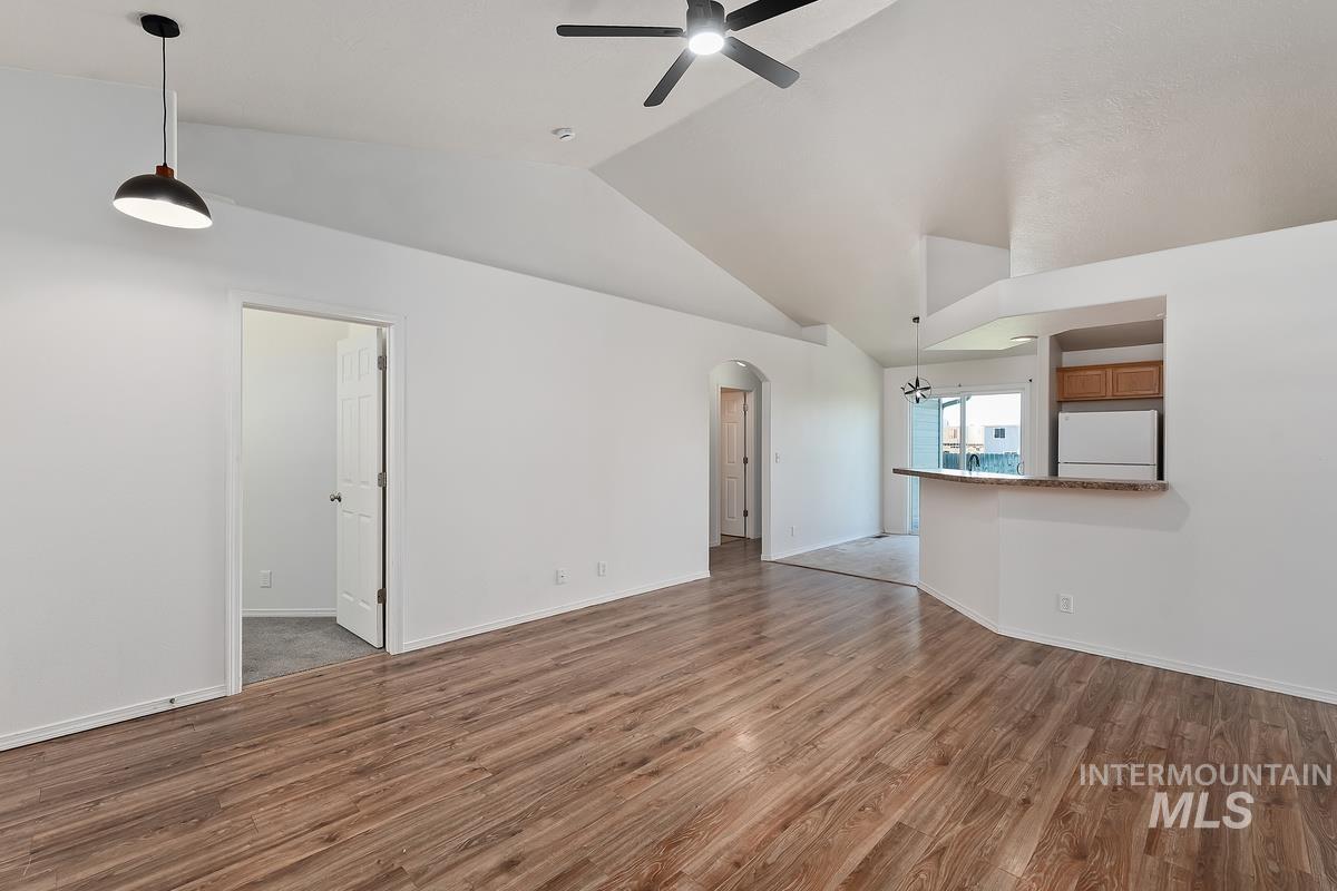 4393 W. Newland, Meridian, Idaho 83642, 4 Bedrooms, 2 Bathrooms, Residential For Sale, Price $427,900,MLS 98991547