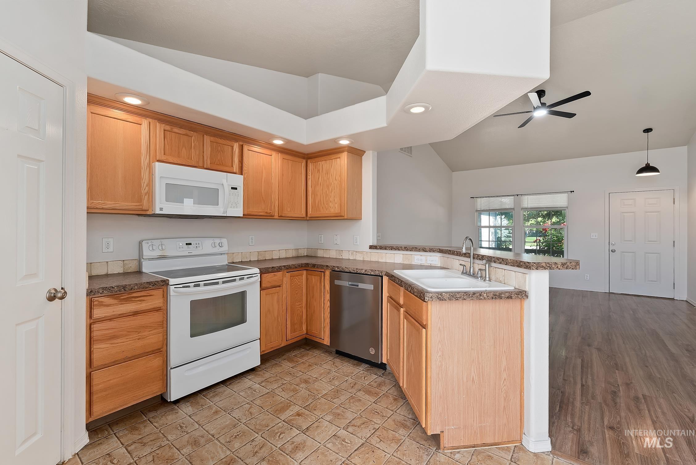 4393 W. Newland, Meridian, Idaho 83642, 4 Bedrooms, 2 Bathrooms, Residential For Sale, Price $427,900,MLS 98991547