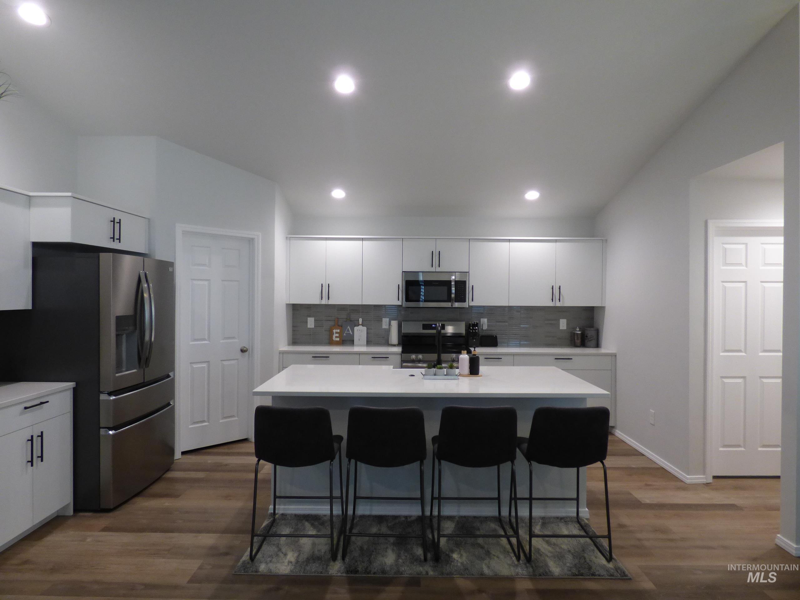 2708 E Buckaroo Dr., Kuna, Idaho 83634, 4 Bedrooms, 2 Bathrooms, Residential For Sale, Price $544,900,MLS 98991548