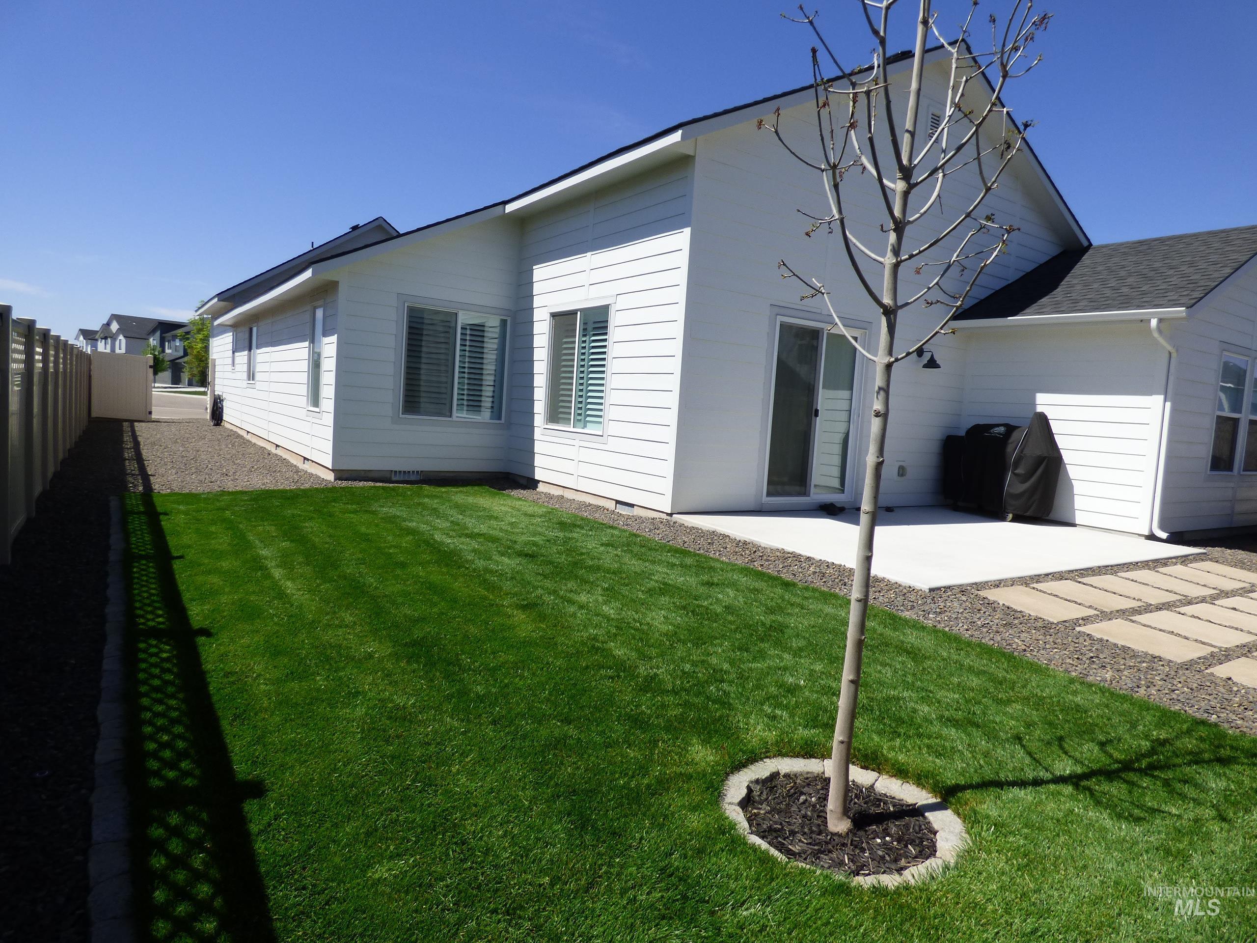 2708 E Buckaroo Dr., Kuna, Idaho 83634, 4 Bedrooms, 2 Bathrooms, Residential For Sale, Price $544,900,MLS 98991548