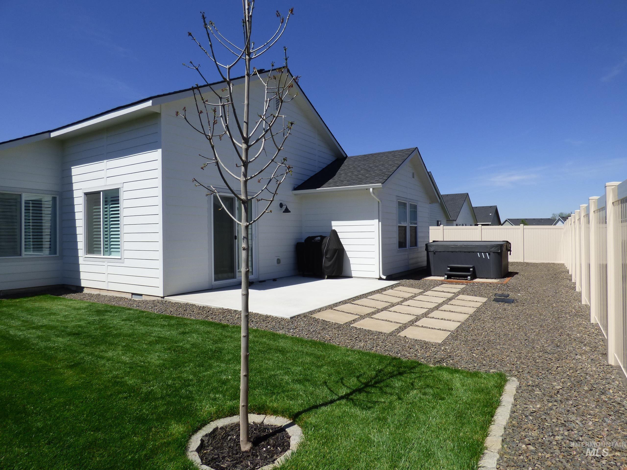 2708 E Buckaroo Dr., Kuna, Idaho 83634, 4 Bedrooms, 2 Bathrooms, Residential For Sale, Price $544,900,MLS 98991548