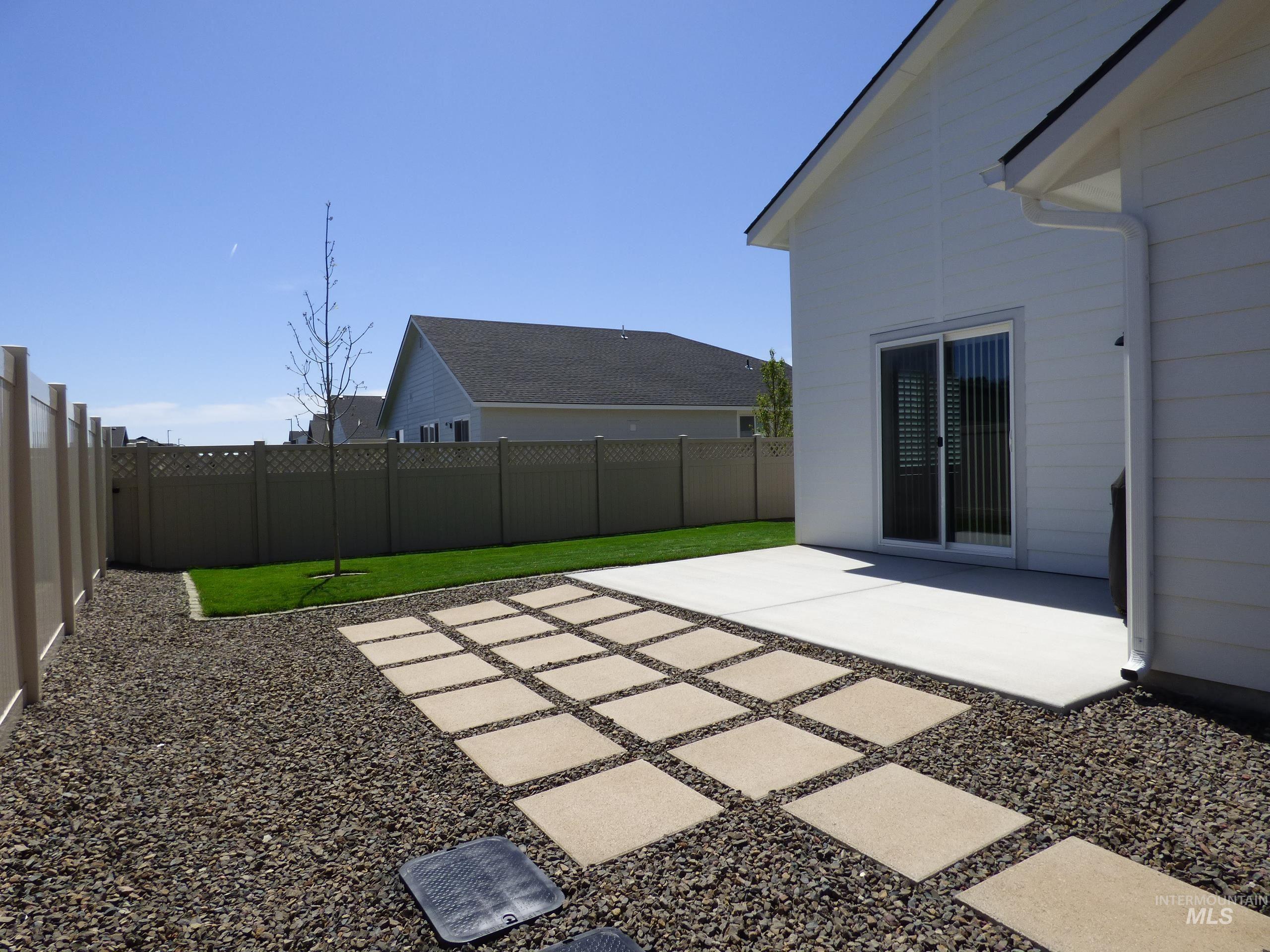 2708 E Buckaroo Dr., Kuna, Idaho 83634, 4 Bedrooms, 2 Bathrooms, Residential For Sale, Price $544,900,MLS 98991548