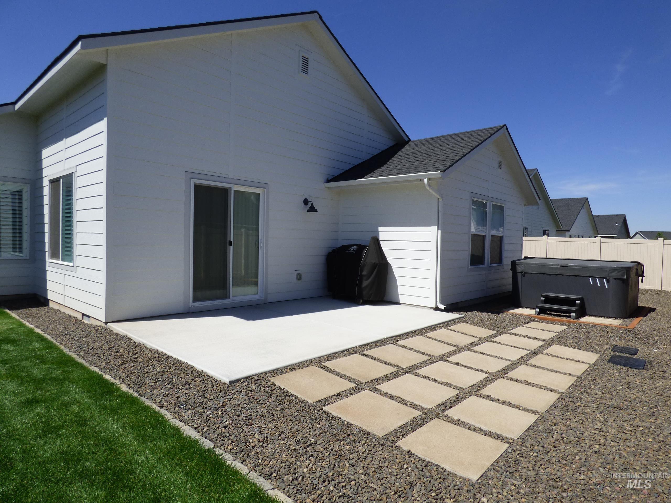 2708 E Buckaroo Dr., Kuna, Idaho 83634, 4 Bedrooms, 2 Bathrooms, Residential For Sale, Price $539,900, 98991548