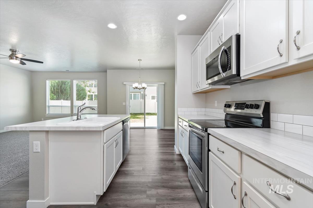 4653 W Silver River St, Meridian, Idaho 83646, 3 Bedrooms, 2.5 Bathrooms, Residential For Sale, Price $429,900,MLS 98991549