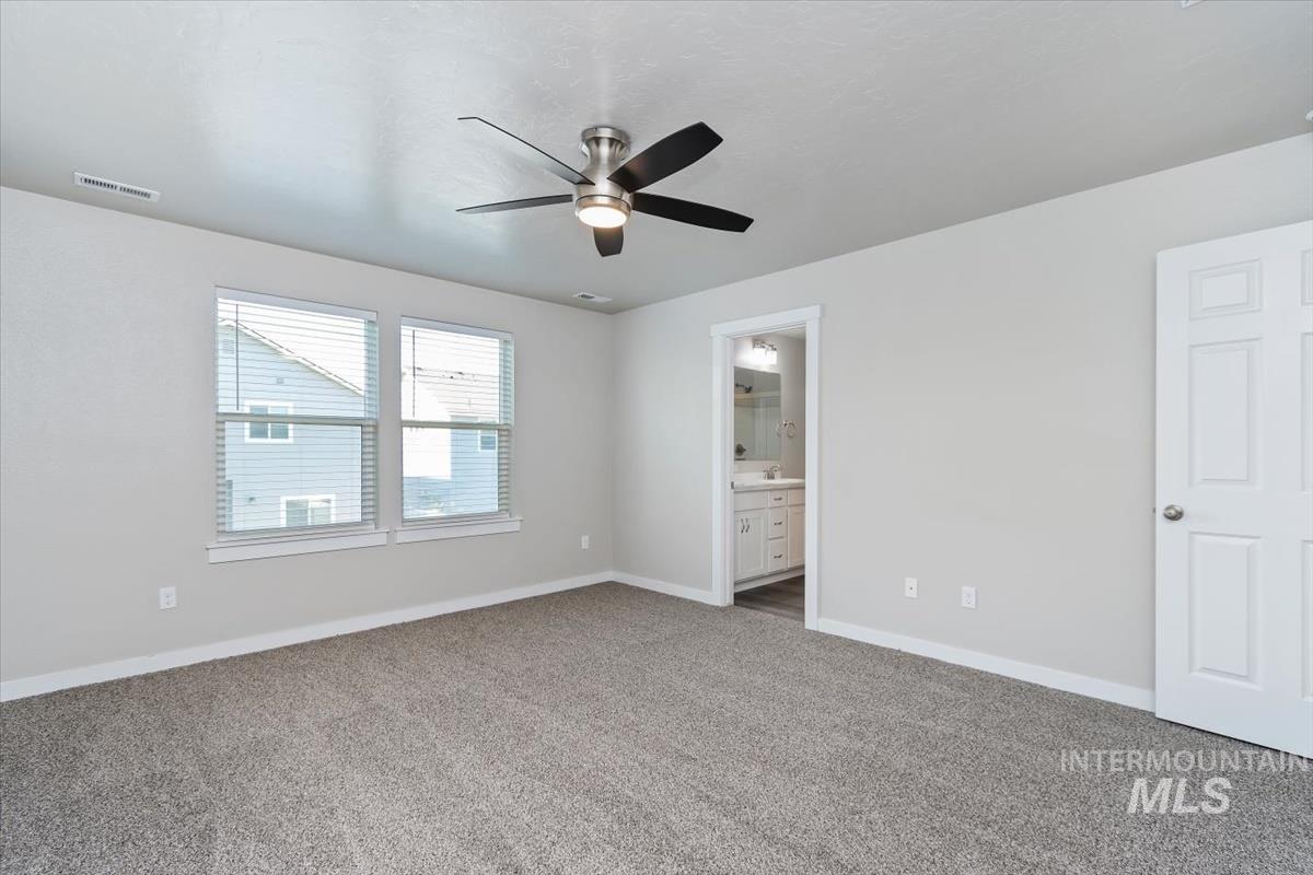 4653 W Silver River St, Meridian, Idaho 83646, 3 Bedrooms, 2.5 Bathrooms, Residential For Sale, Price $429,900,MLS 98991549