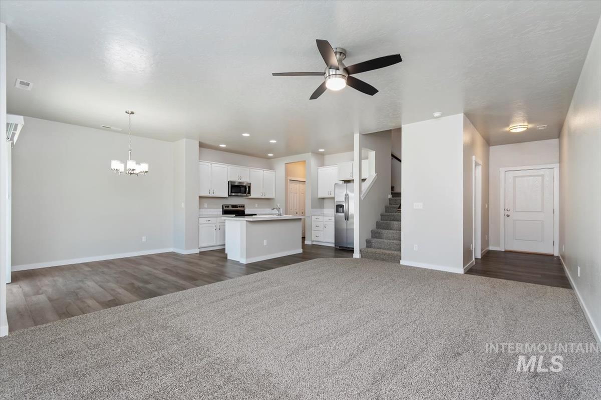 4653 W Silver River St, Meridian, Idaho 83646, 3 Bedrooms, 2.5 Bathrooms, Residential For Sale, Price $429,900,MLS 98991549