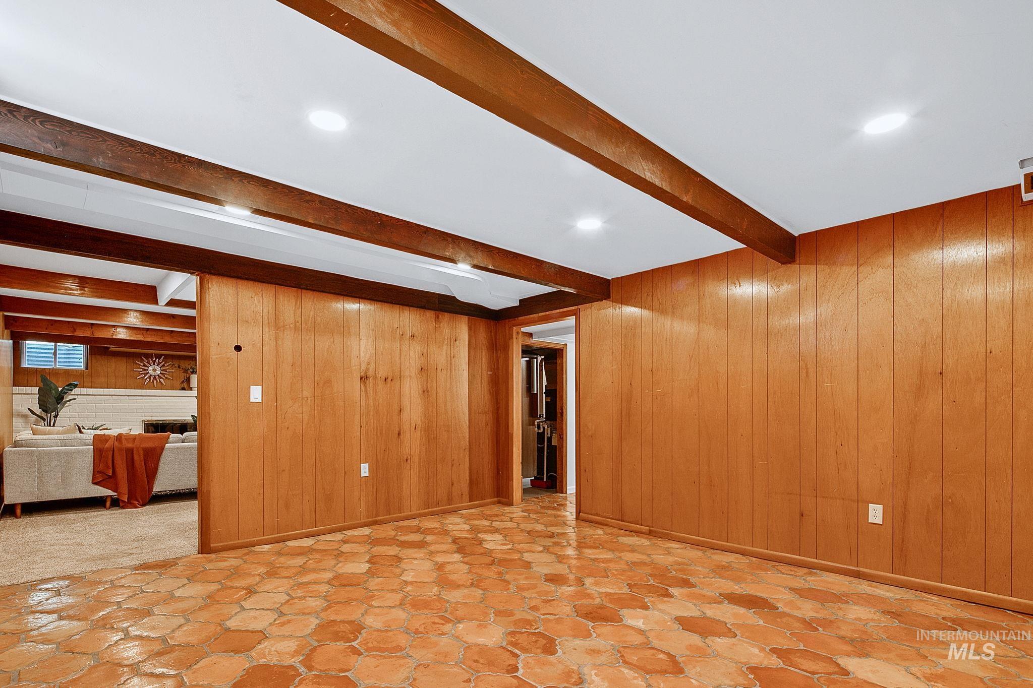 1902 W Norcrest Dr, Boise, Idaho 83705, 5 Bedrooms, 3 Bathrooms, Residential For Sale, Price $639,000,MLS 98991550