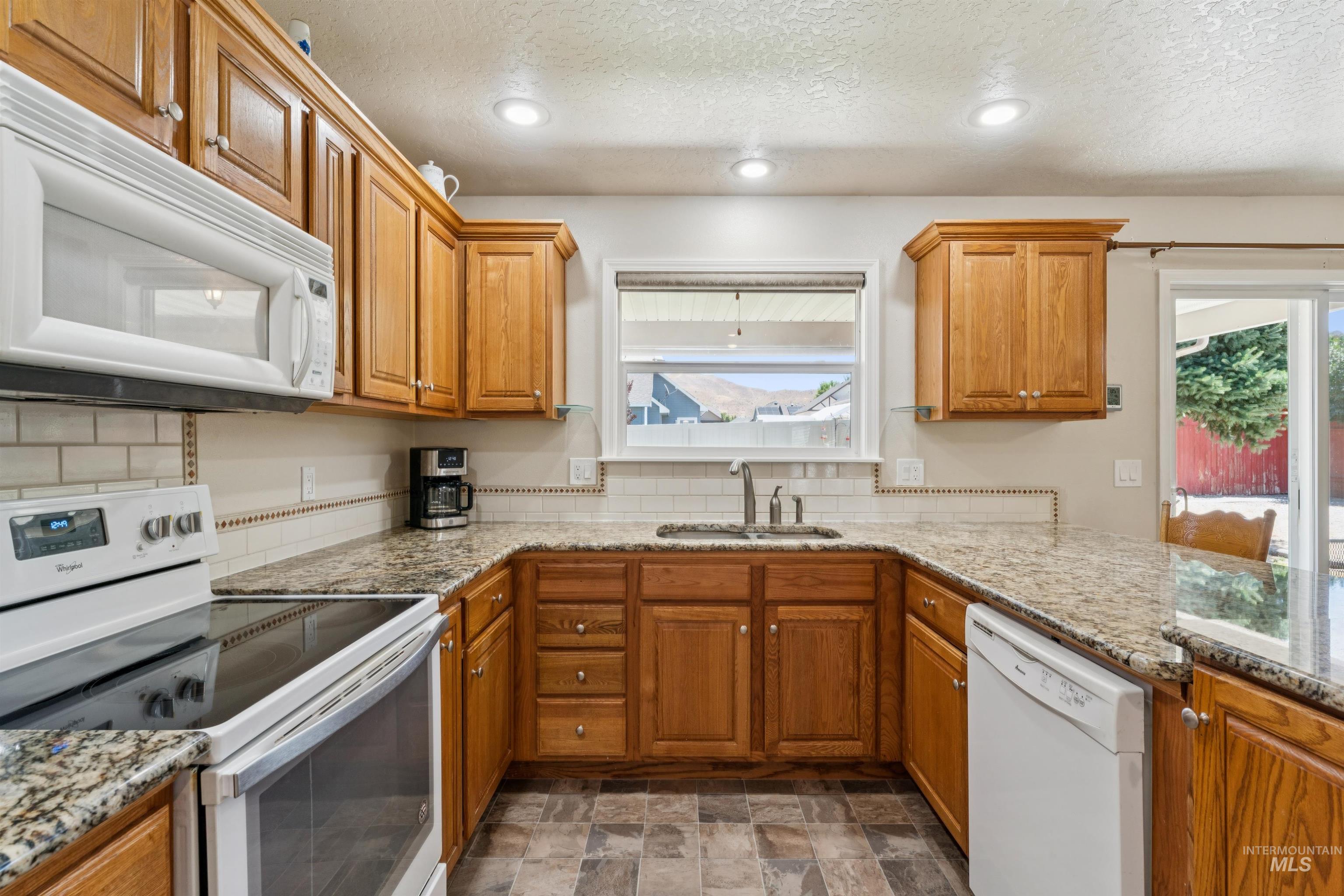1114 Feltham Peak Way, Emmett, Idaho 83617, 3 Bedrooms, 2 Bathrooms, Residential For Sale, Price $419,900,MLS 98991551