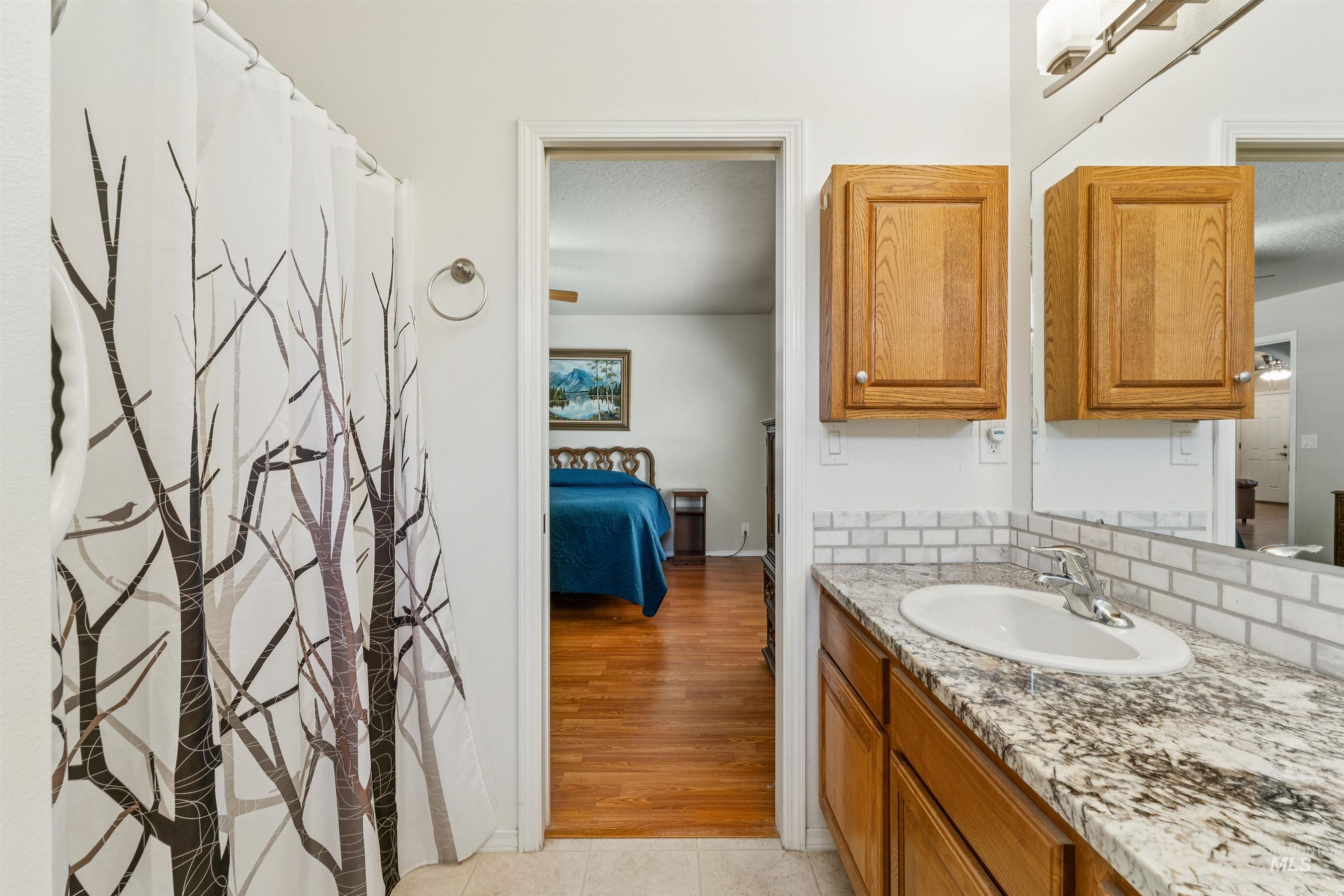 1114 Feltham Peak Way, Emmett, Idaho 83617, 3 Bedrooms, 2 Bathrooms, Residential For Sale, Price $419,900,MLS 98991551
